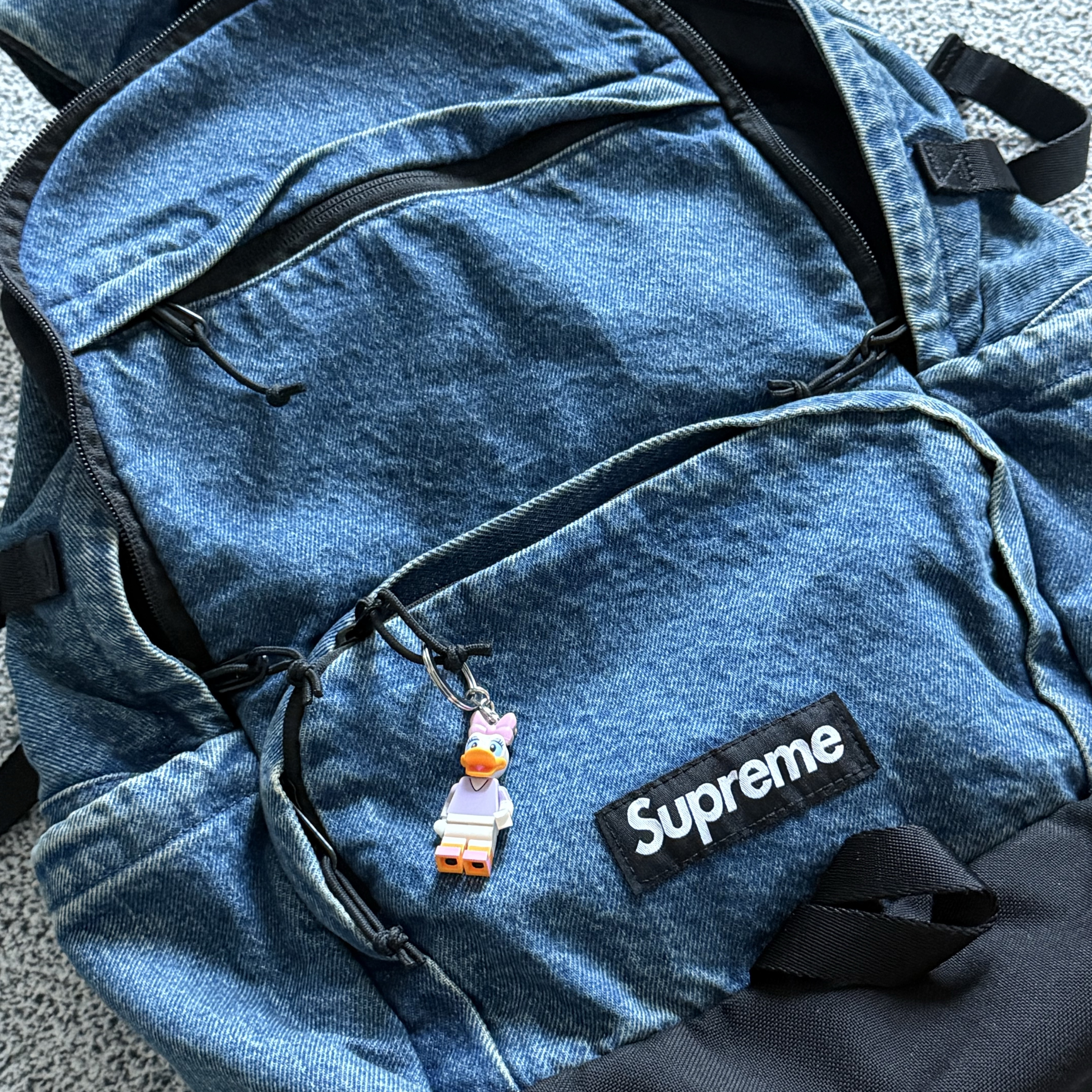 Supreme Denim Backpack Washed Indigo - 25FW 착용 스타일