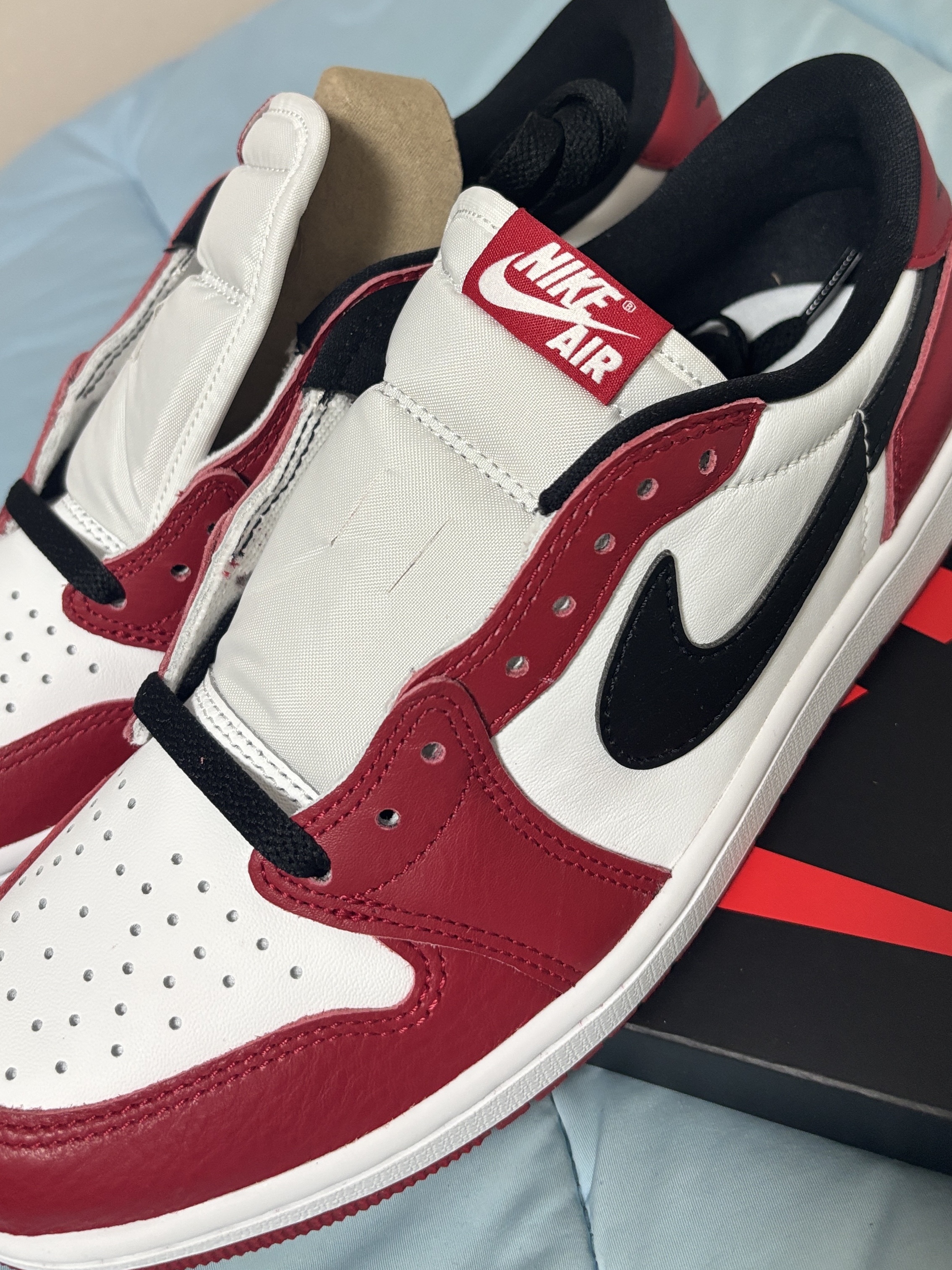 Jordan 1 Retro Low OG Chicago 착용 스타일 - 2