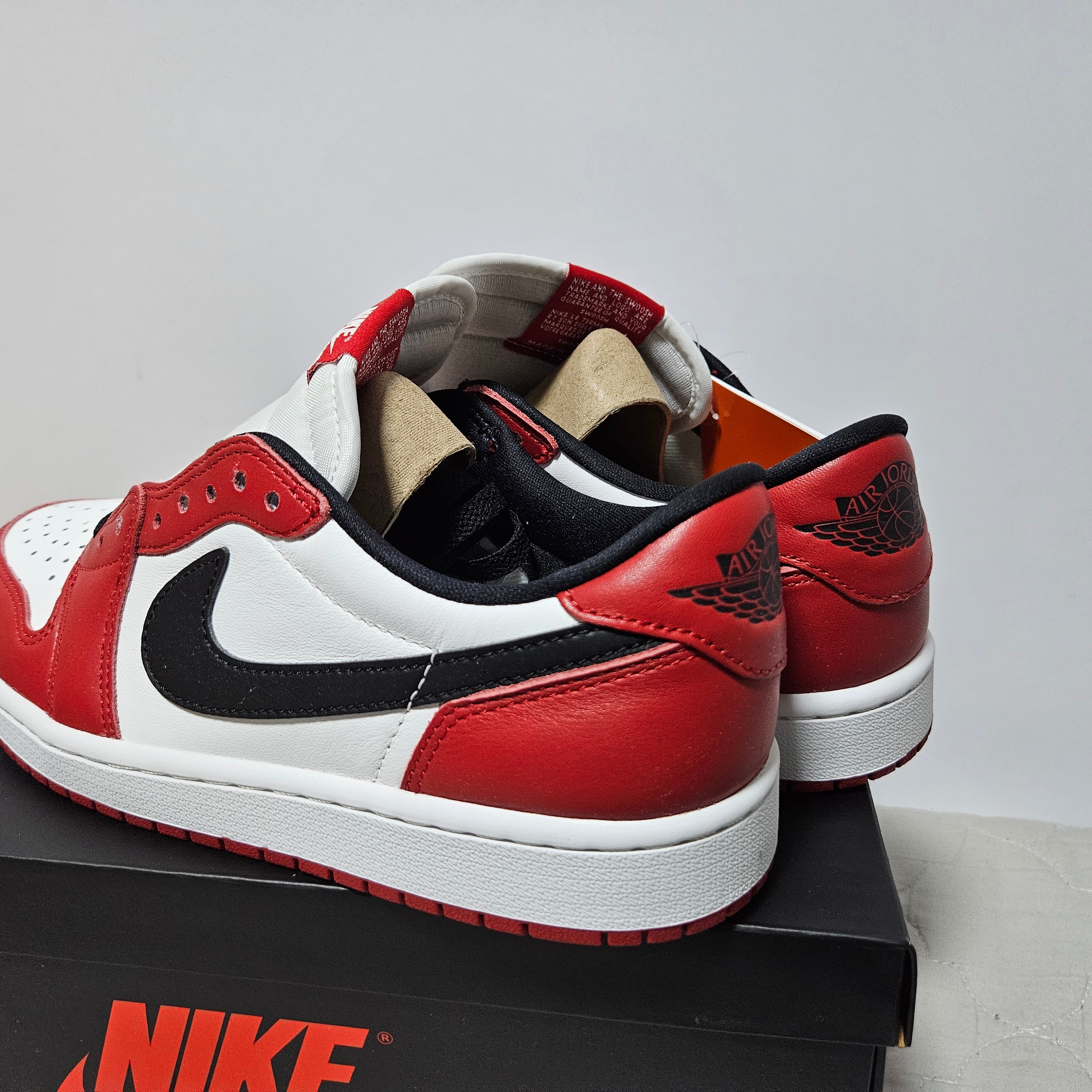 Jordan 1 Retro Low OG Chicago 착용 스타일 - 2