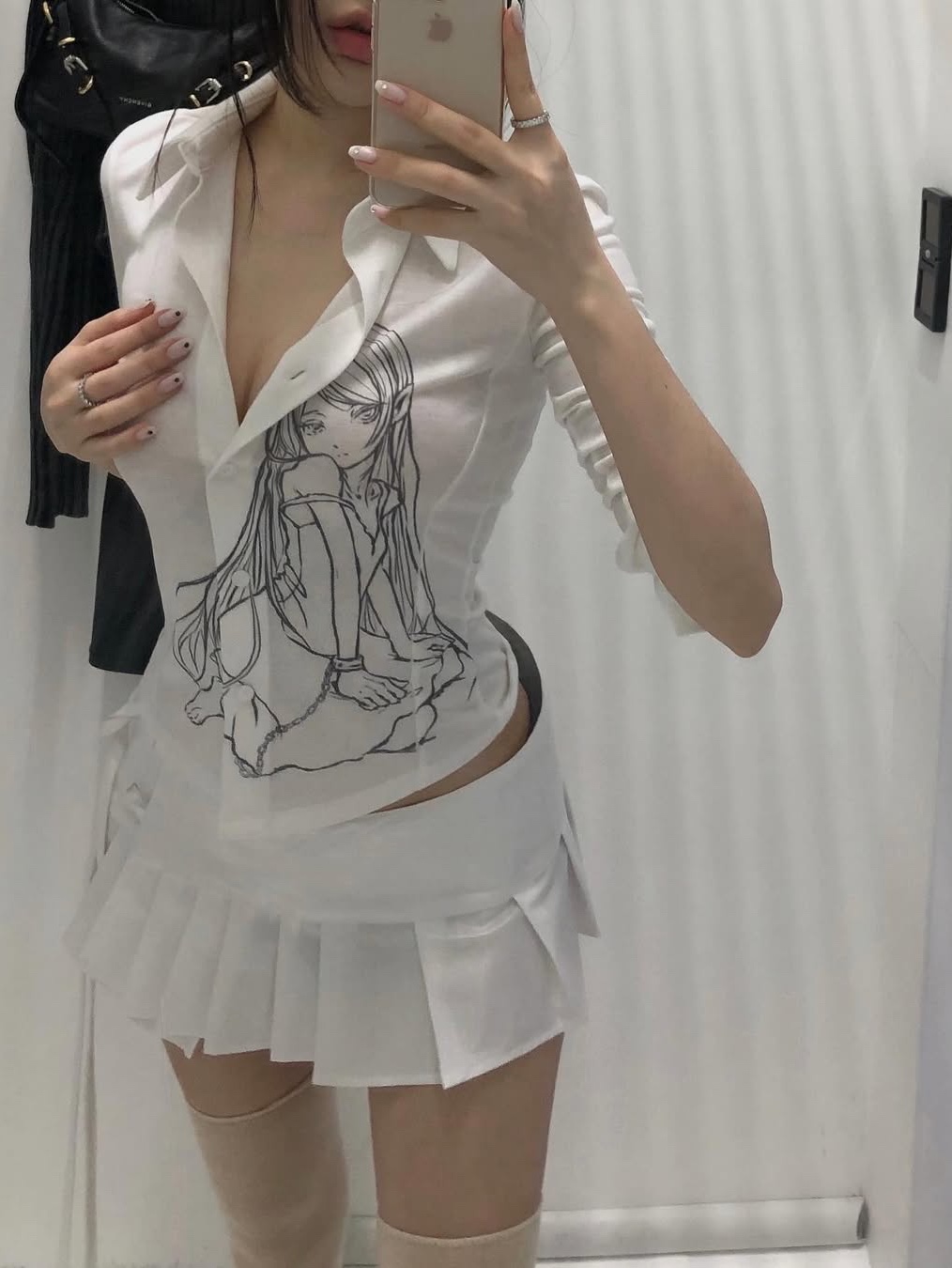 [KREAM 단독] Bonnae Women Three-quarter sleeve shirt White 착용 스타일