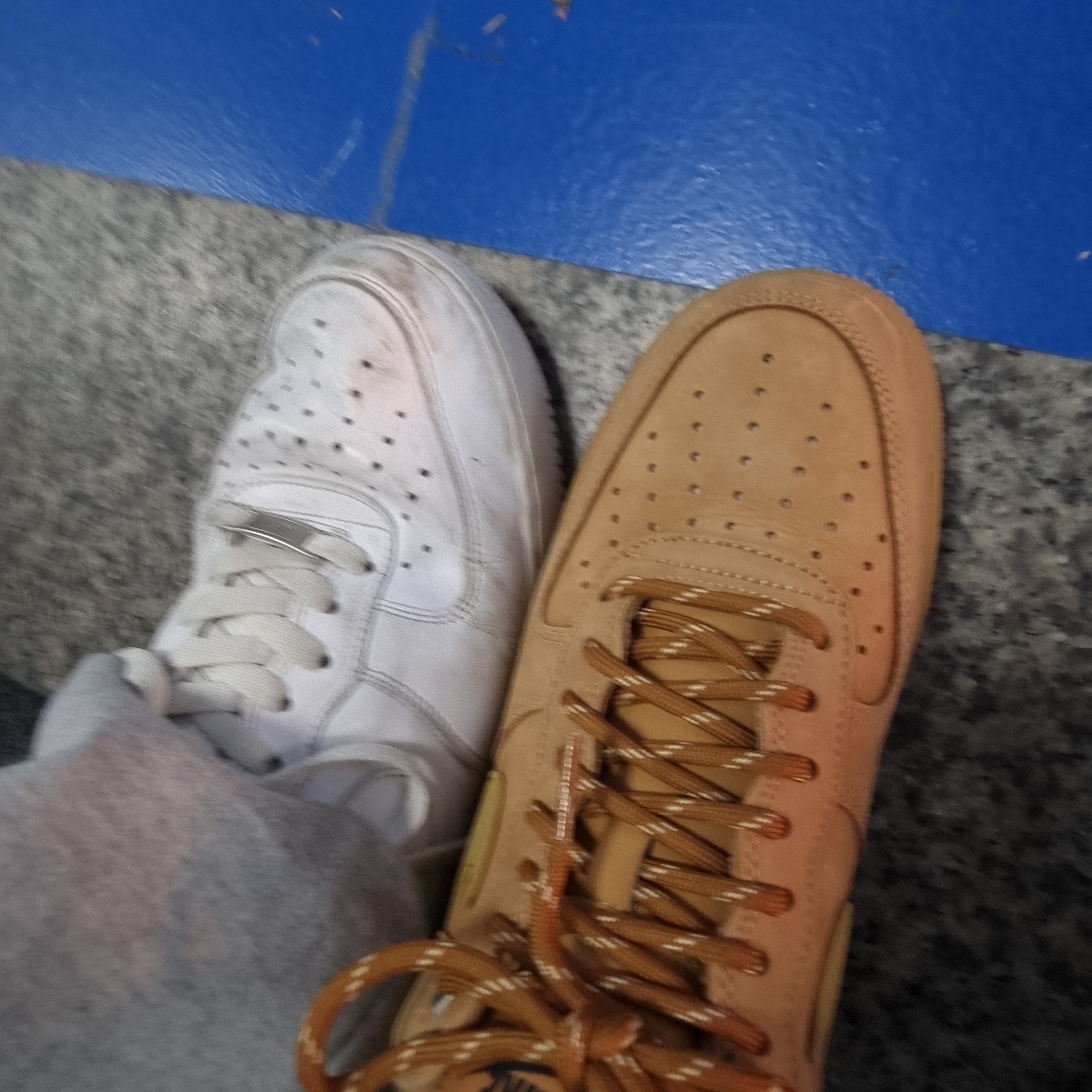 Nike Air Force 1 '07 WB Flax 착용 스타일