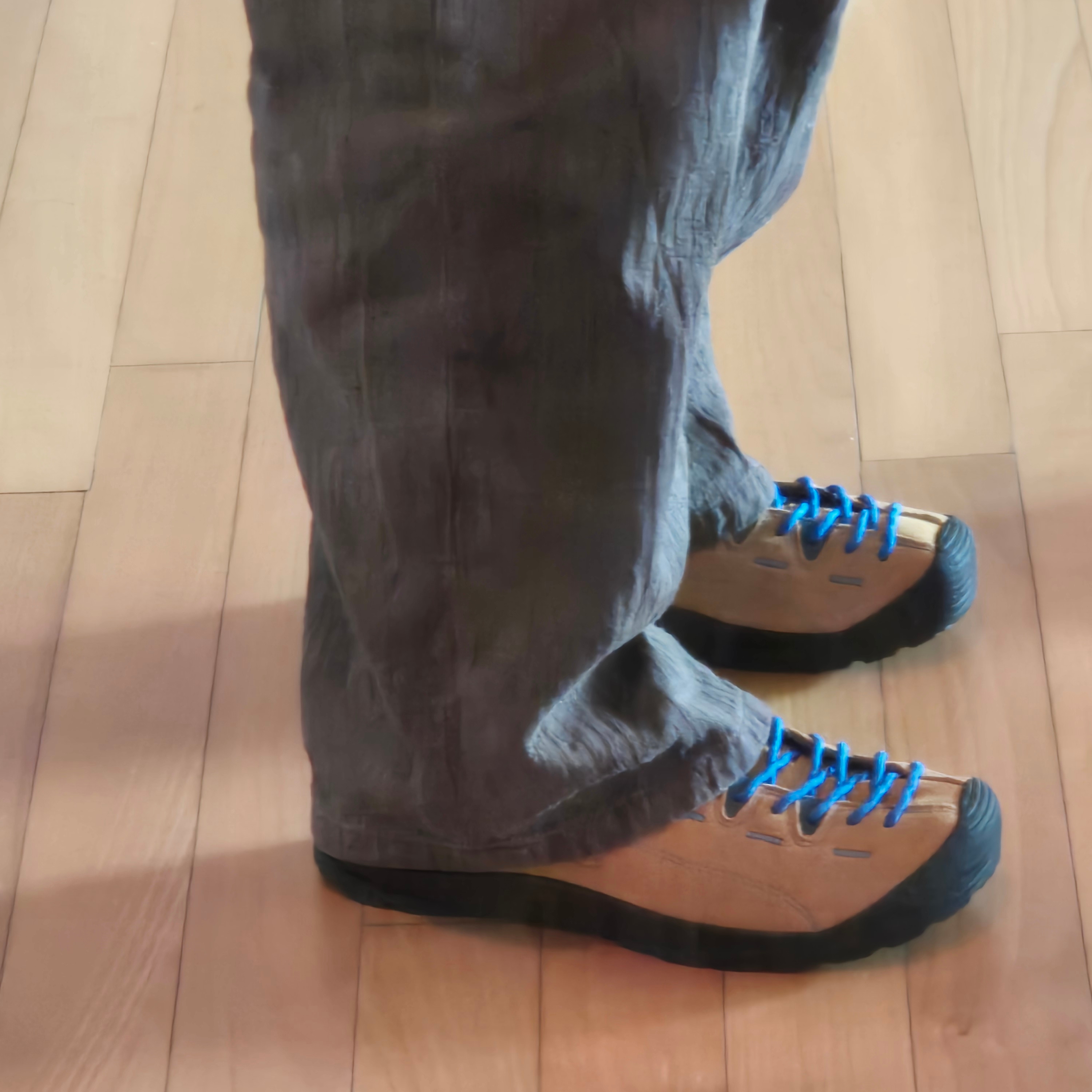Keen Jasper Suede Sneakers Camel 착용 스타일