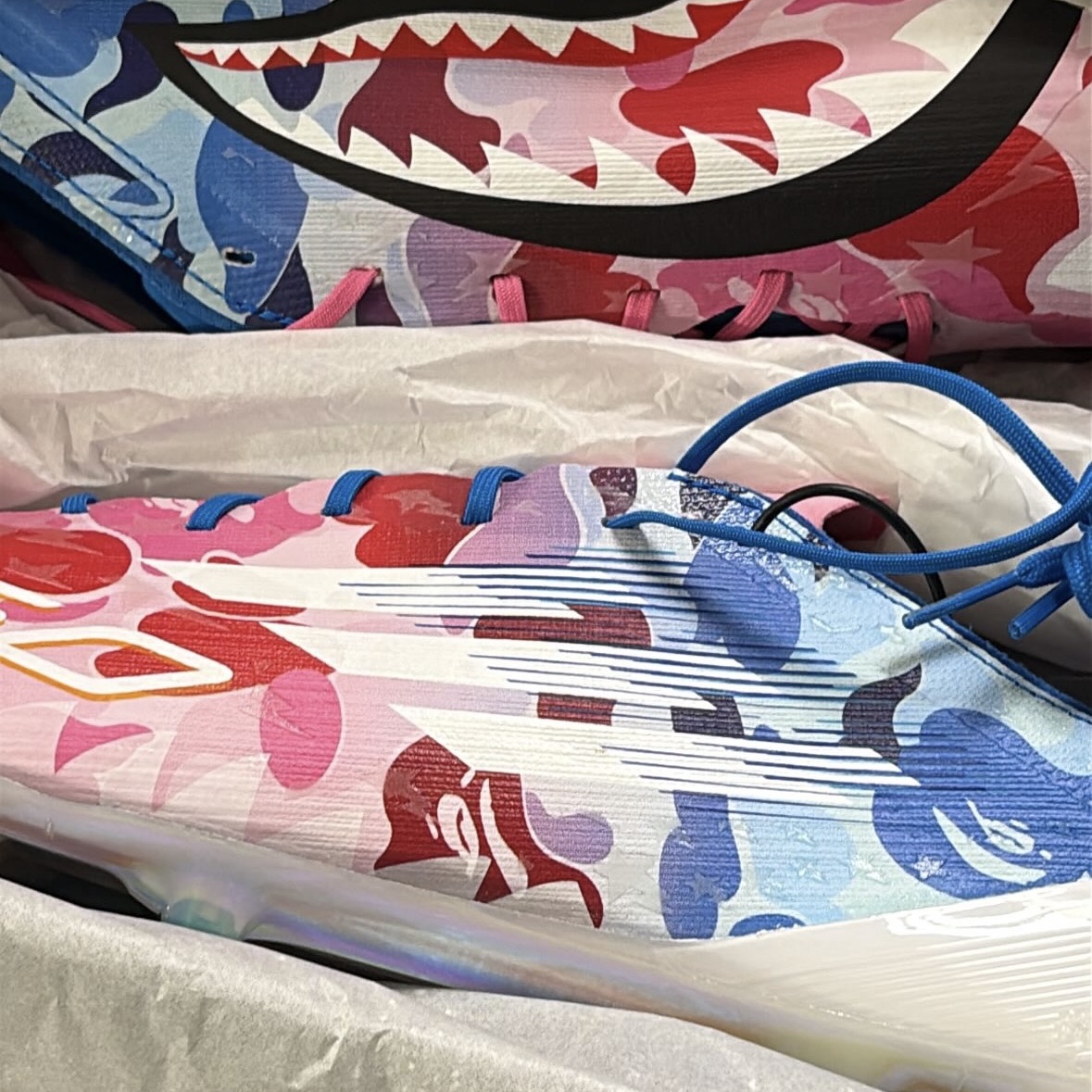 Adidas x BAPE F50 Elite FG M2 Clear Pink Cloud White Icey Blue 착용 스타일