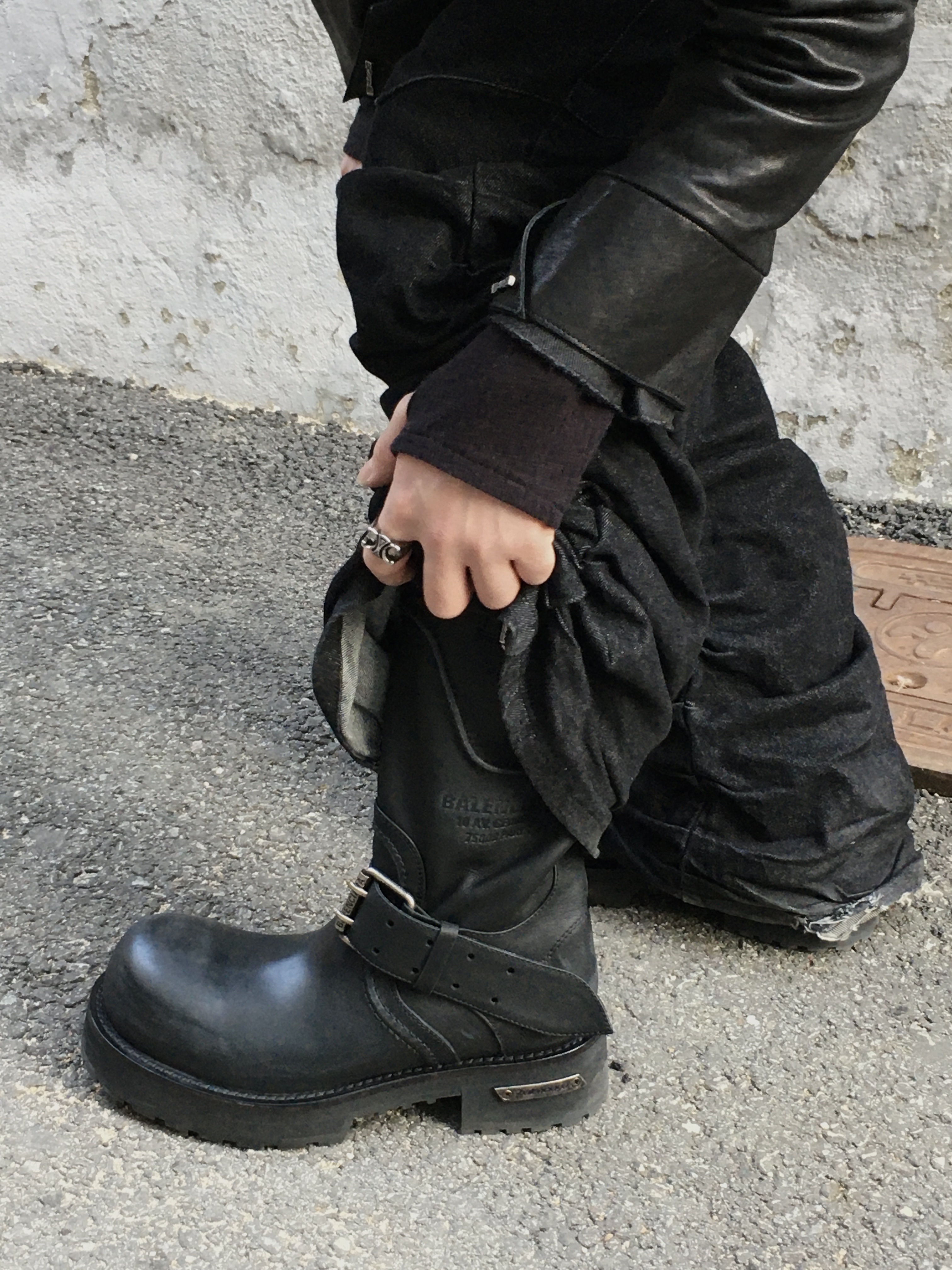 Balenciaga Venom Boot Black, (W) Balenciaga Venom Boot Black 착용 스타일 - 6