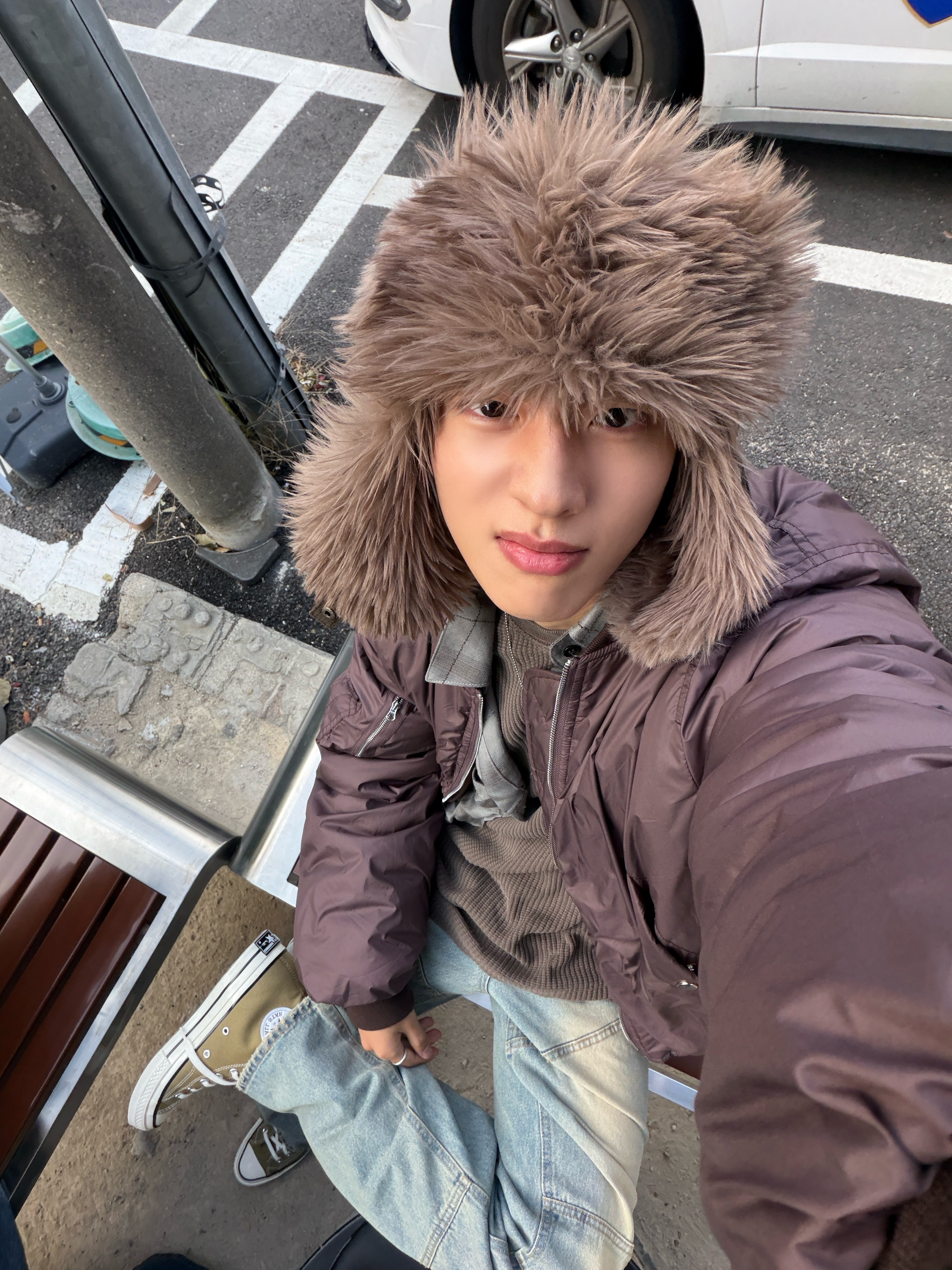 AEAE Fur Trooper Hat Brown, Converse Chuck 70 High Vintage Canvas Utility Khaki 착용 스타일
