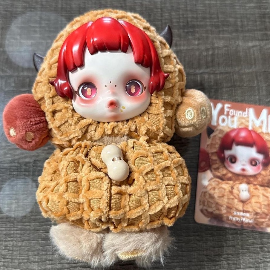 Pop Mart Skullpanda You Found Me ! Series Plush Doll Pendant Pranky Peanut (Opened Case) 착용 스타일