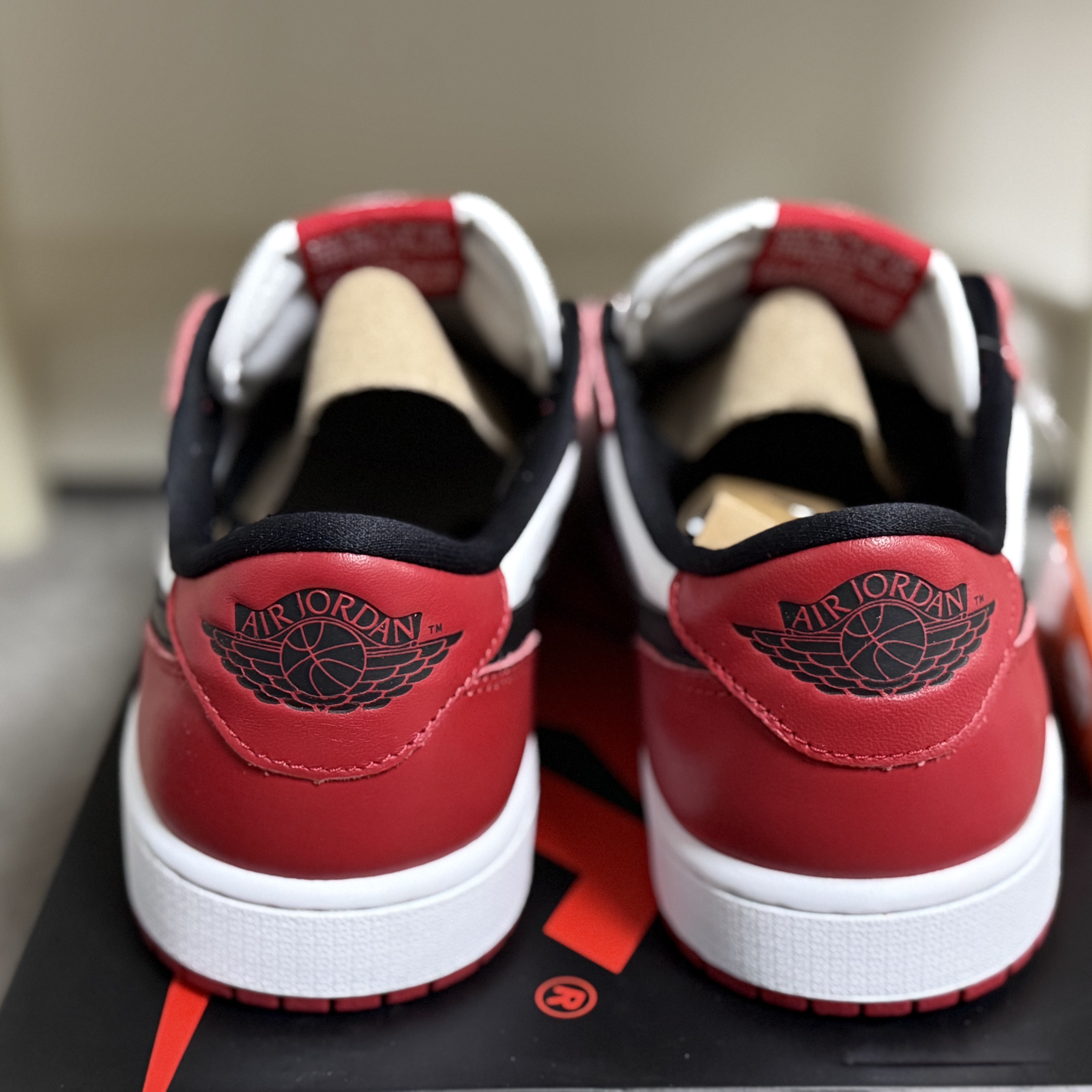 Jordan 1 Retro Low OG Chicago 착용 스타일 - 3