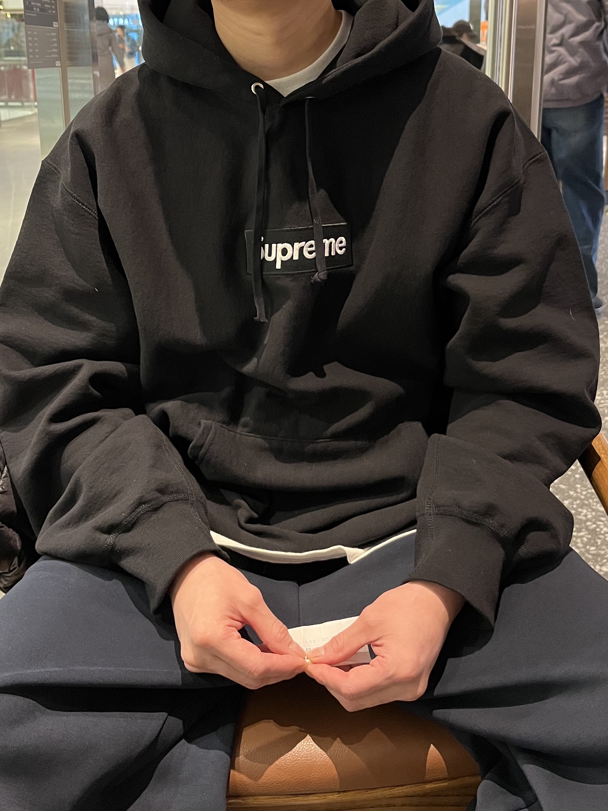 Supreme Box Logo Hooded Sweatshirt Black - 23FW 착용 스타일 - 3