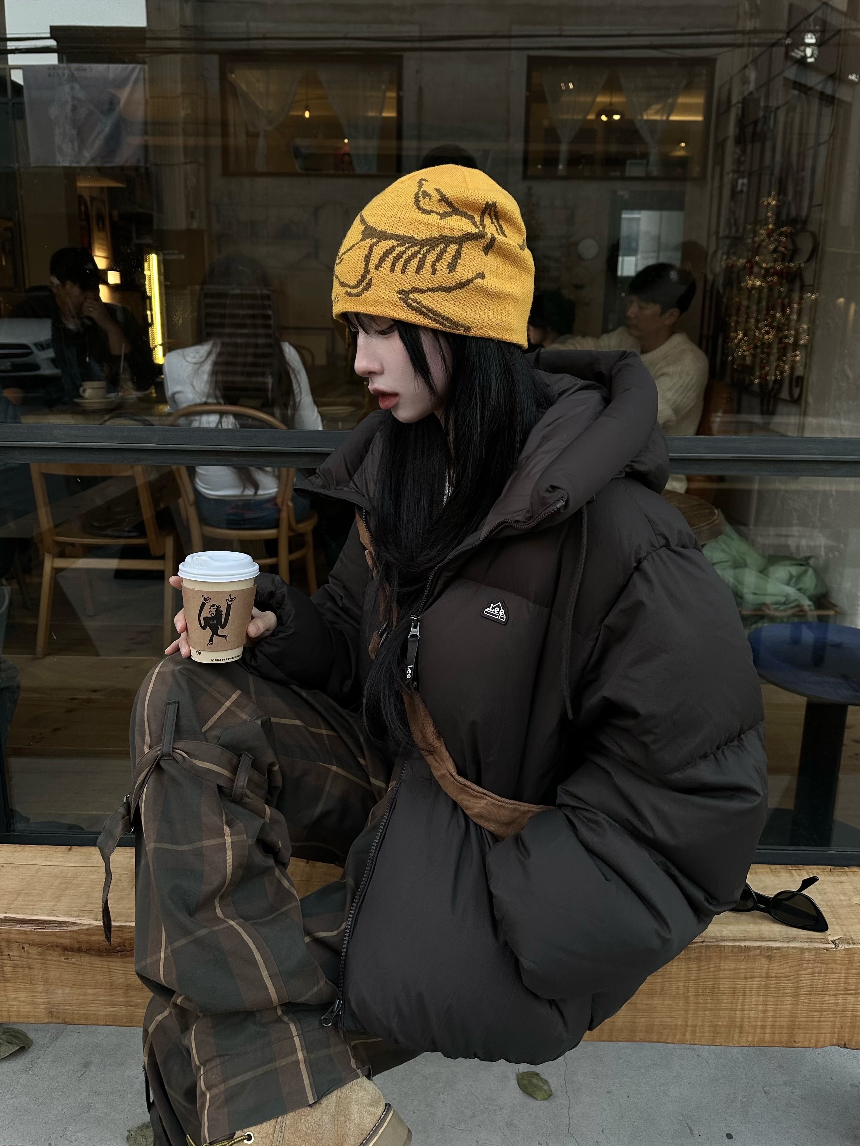 Arc'teryx Bird Head Toque Oracle, Kapital No.6 Canvas Snufkin Bag Camel 착용 스타일 - 1
