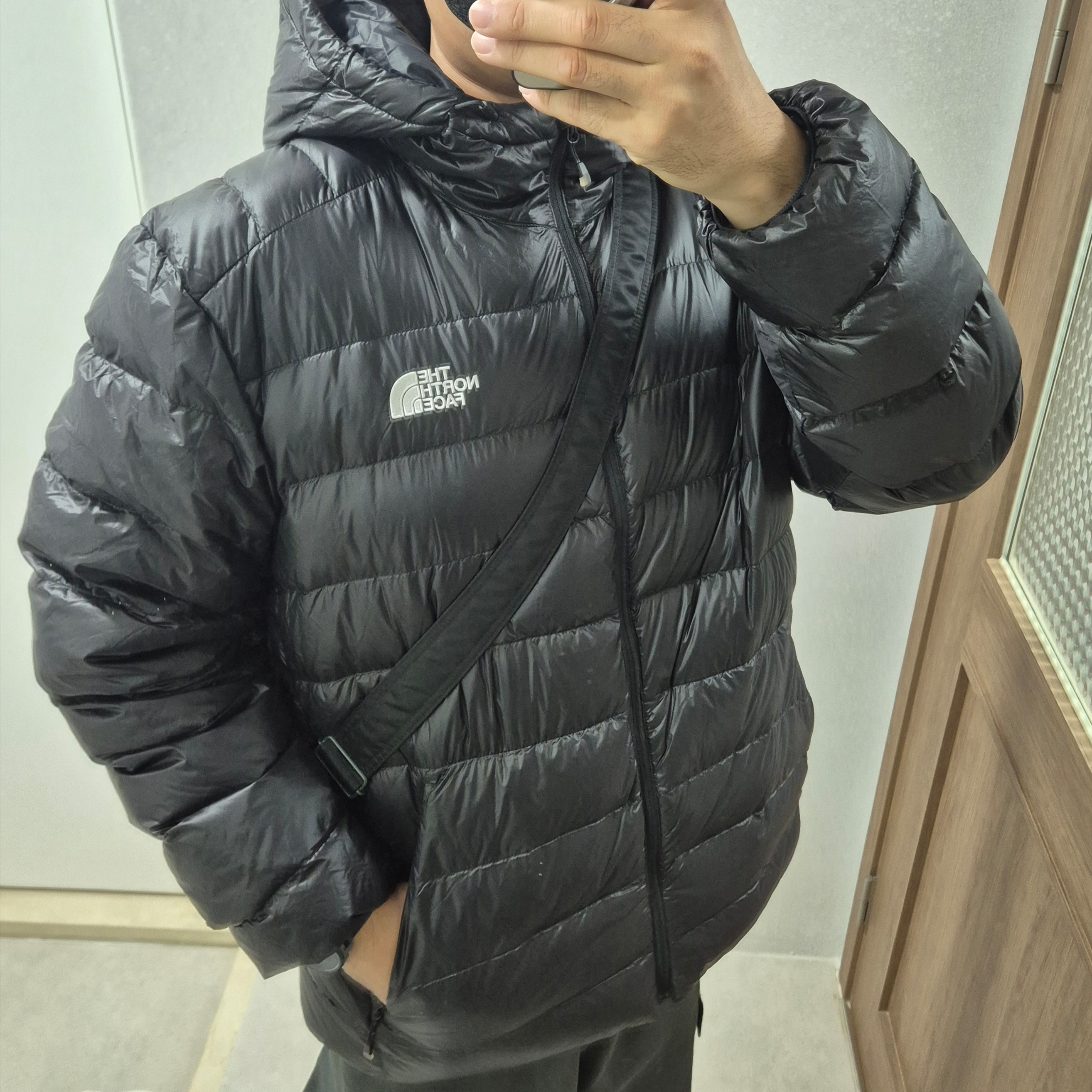 The North Face Matier EX RDS Down Hoodie Black, Porter Tanker Shoulder Bag S Black 착용 스타일 - 1