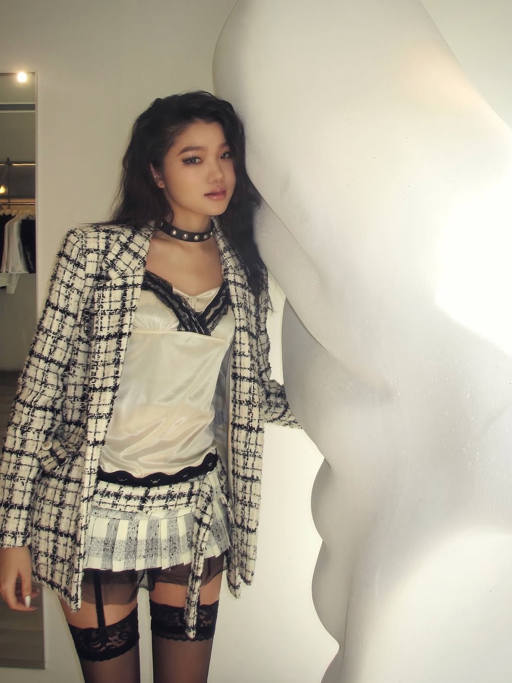 [KREAM 단독] Bonnae Micro mini pleats skirt Black, [KREAM 단독] Bonnae Micro mini pleats skirt Ivory 착용 스타일