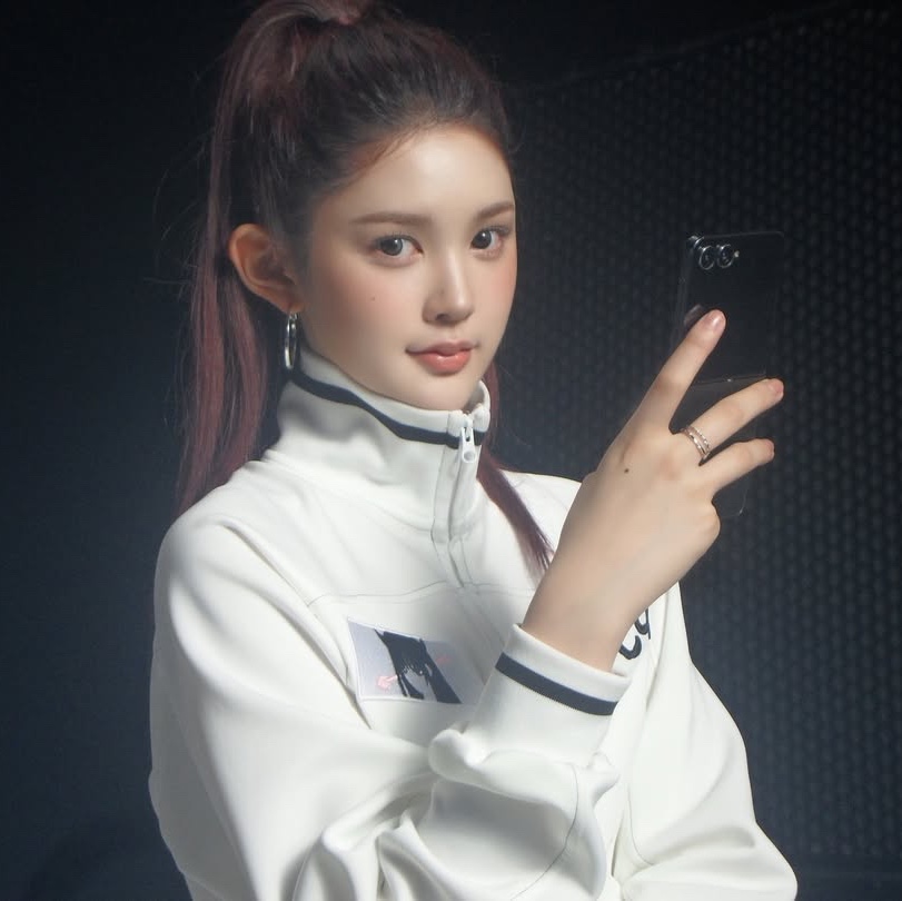 Bonnae Patch track jacket Black, Bonnae Patch track jacket White 착용 스타일 - 1