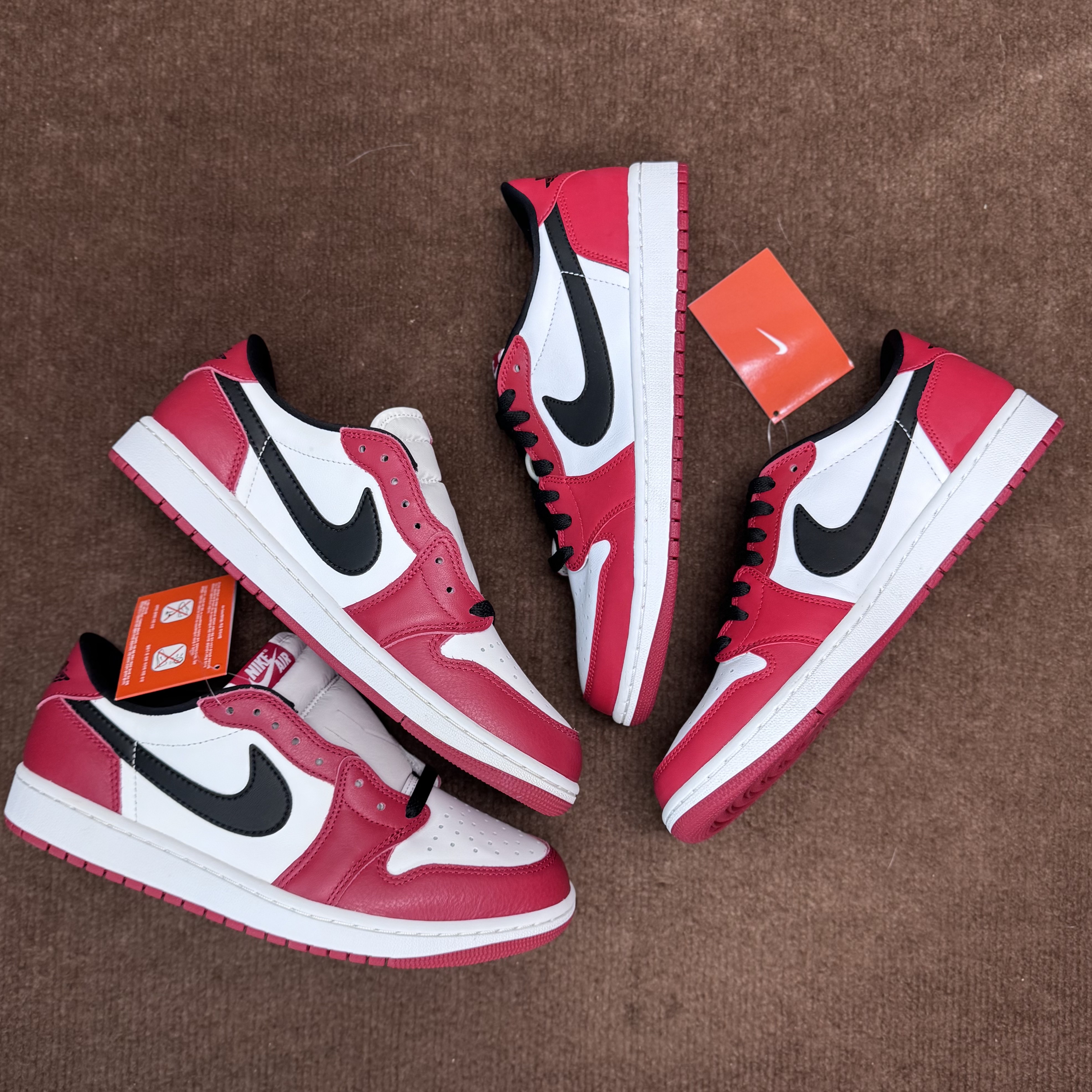 Jordan 1 Retro Low OG Chicago 2016, Jordan 1 Retro Low OG Chicago 착용 스타일 - 4