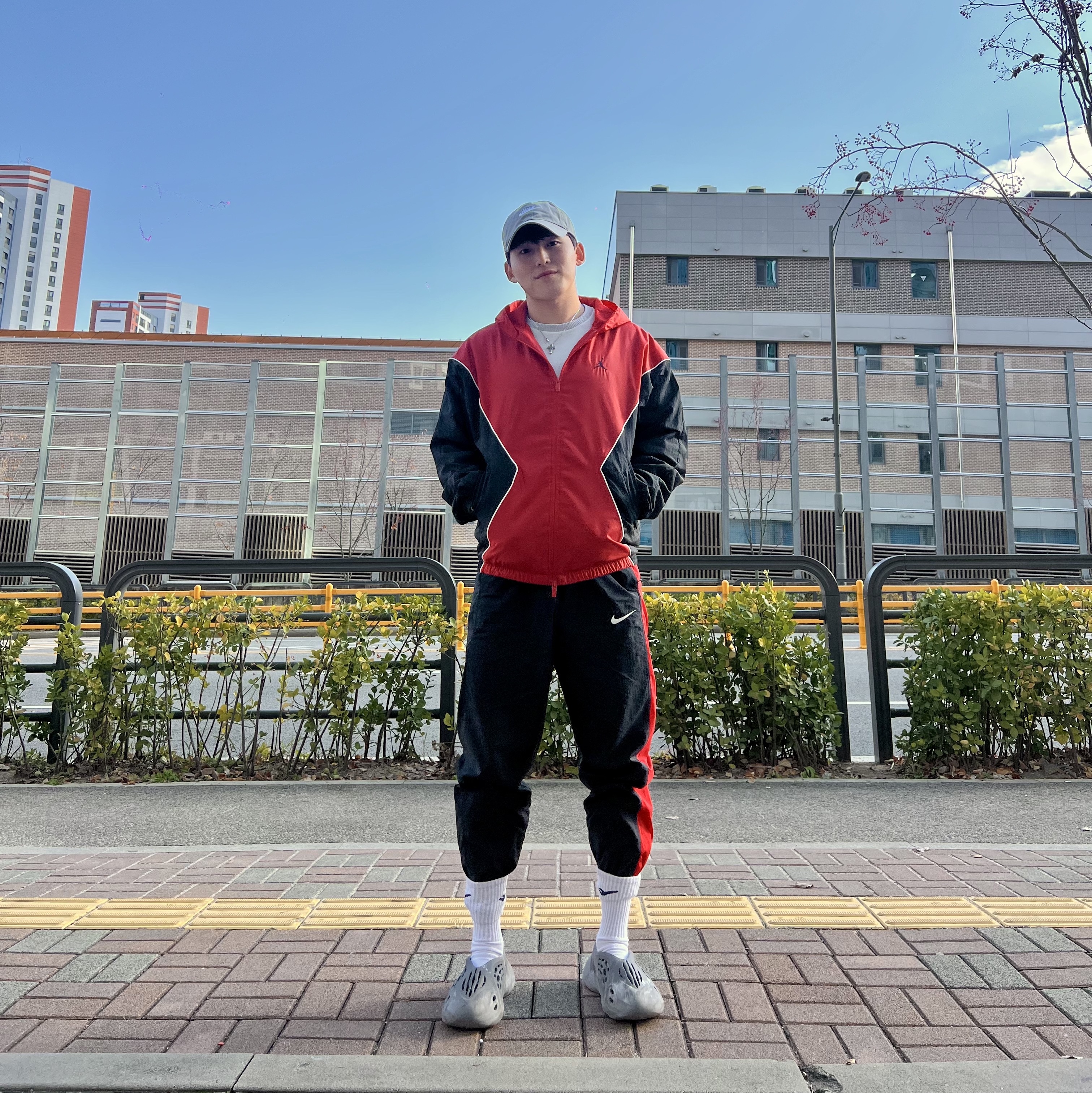 Jordan Brooklyn Hoodie Draft Jacket Varsity Red Black - Asia, Damiani Metropolitan Diamond Necklace Silver 착용 스타일 - 4