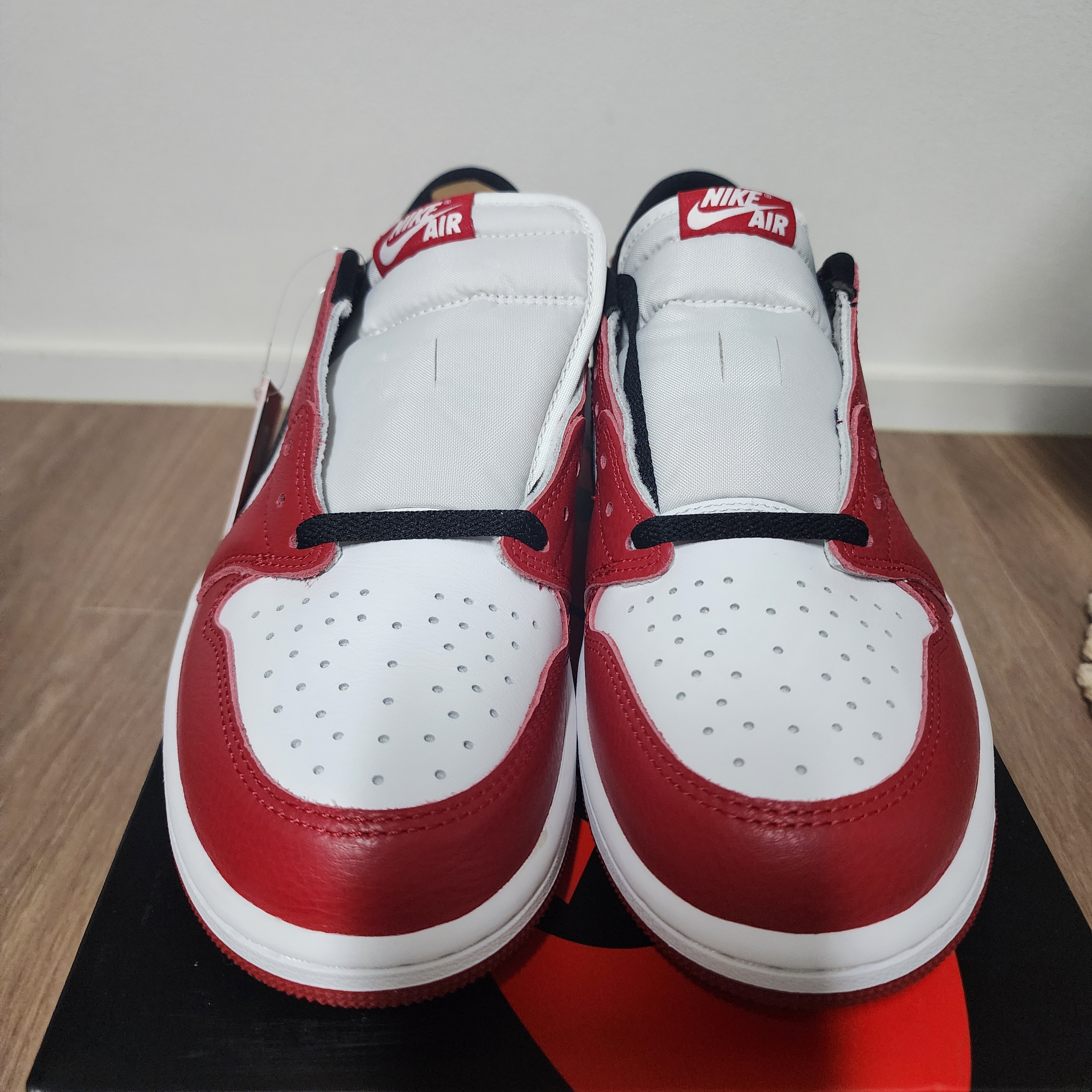 Jordan 1 Retro Low OG Chicago 착용 스타일 - 1