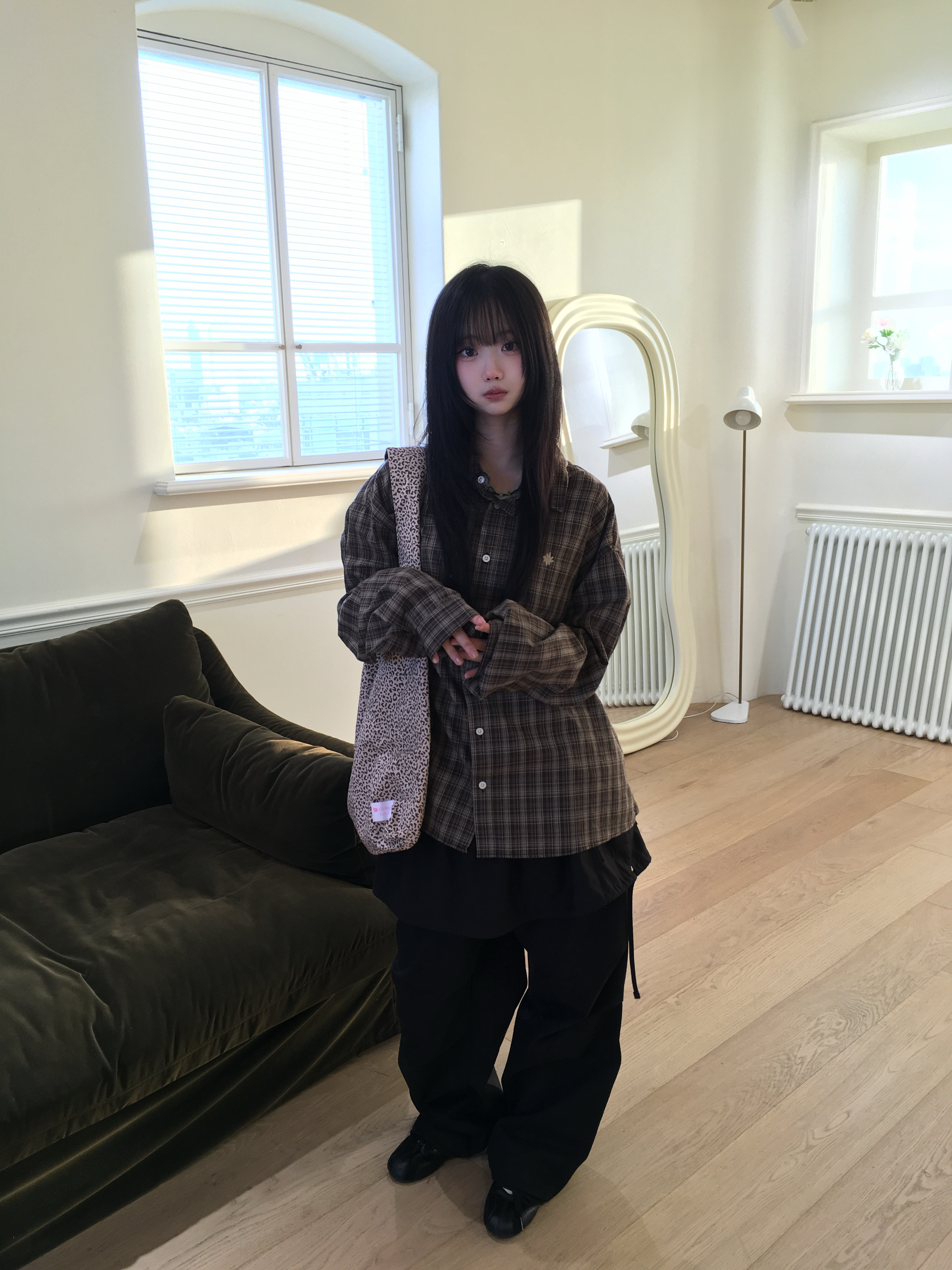 SLOW RECORD HOUSE Kane Check Shirt Brown 착용 스타일 - 4