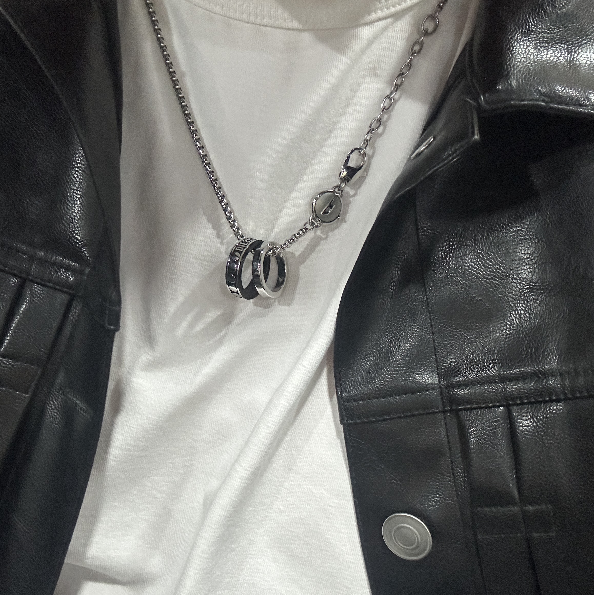 Diesel Dx1168040 Stainless Steel Double Pendant Necklace Silver 착용 스타일
