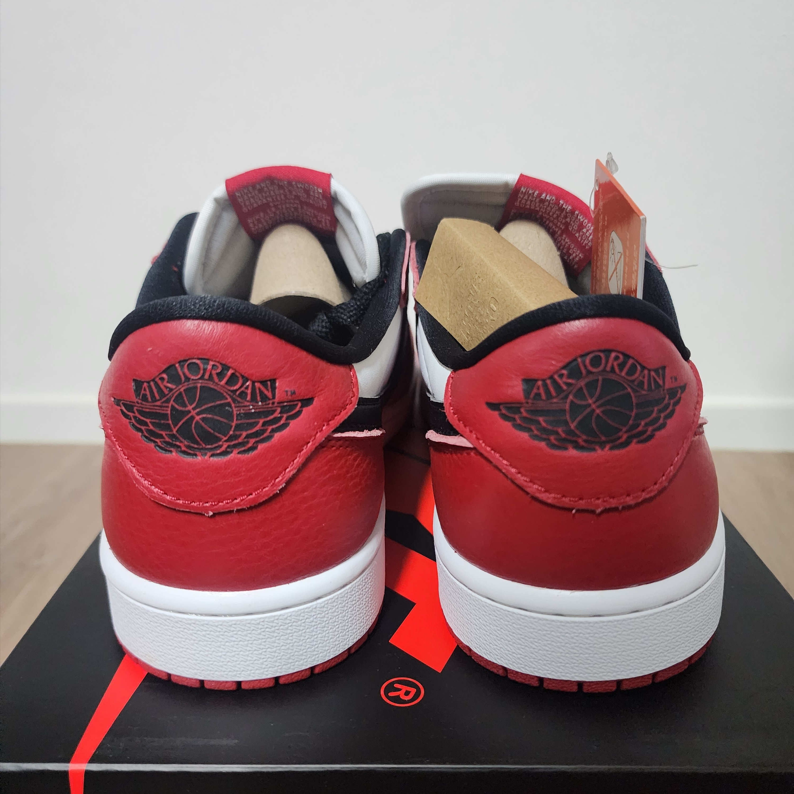 Jordan 1 Retro Low OG Chicago 착용 스타일 - 3
