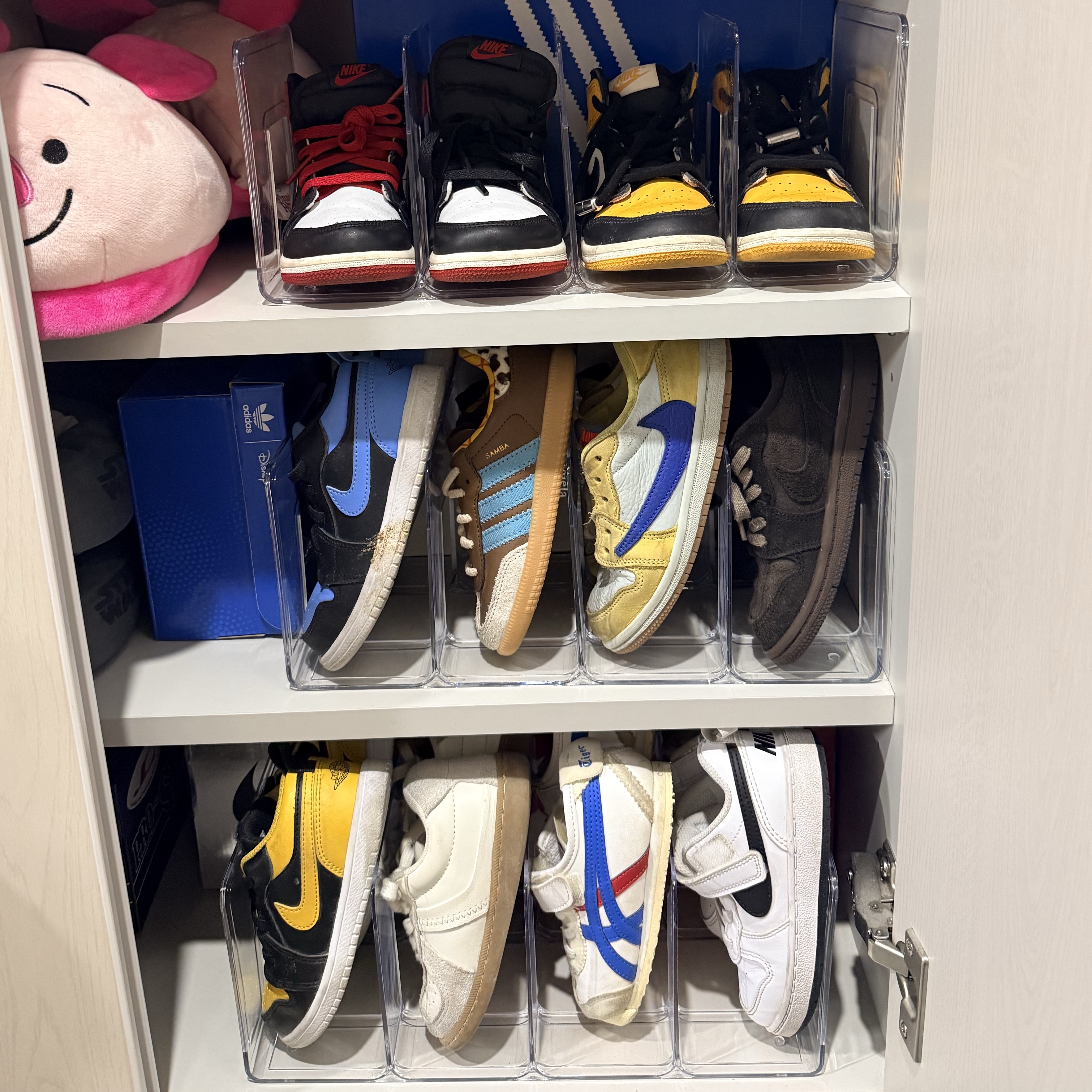 (Infant) Adidas x Toy Story Samba OG Preloved Brown Preloved Blue, (TD) Jordan 1 x Travis Scott Retro Low OG SP Canary 착용 스타일