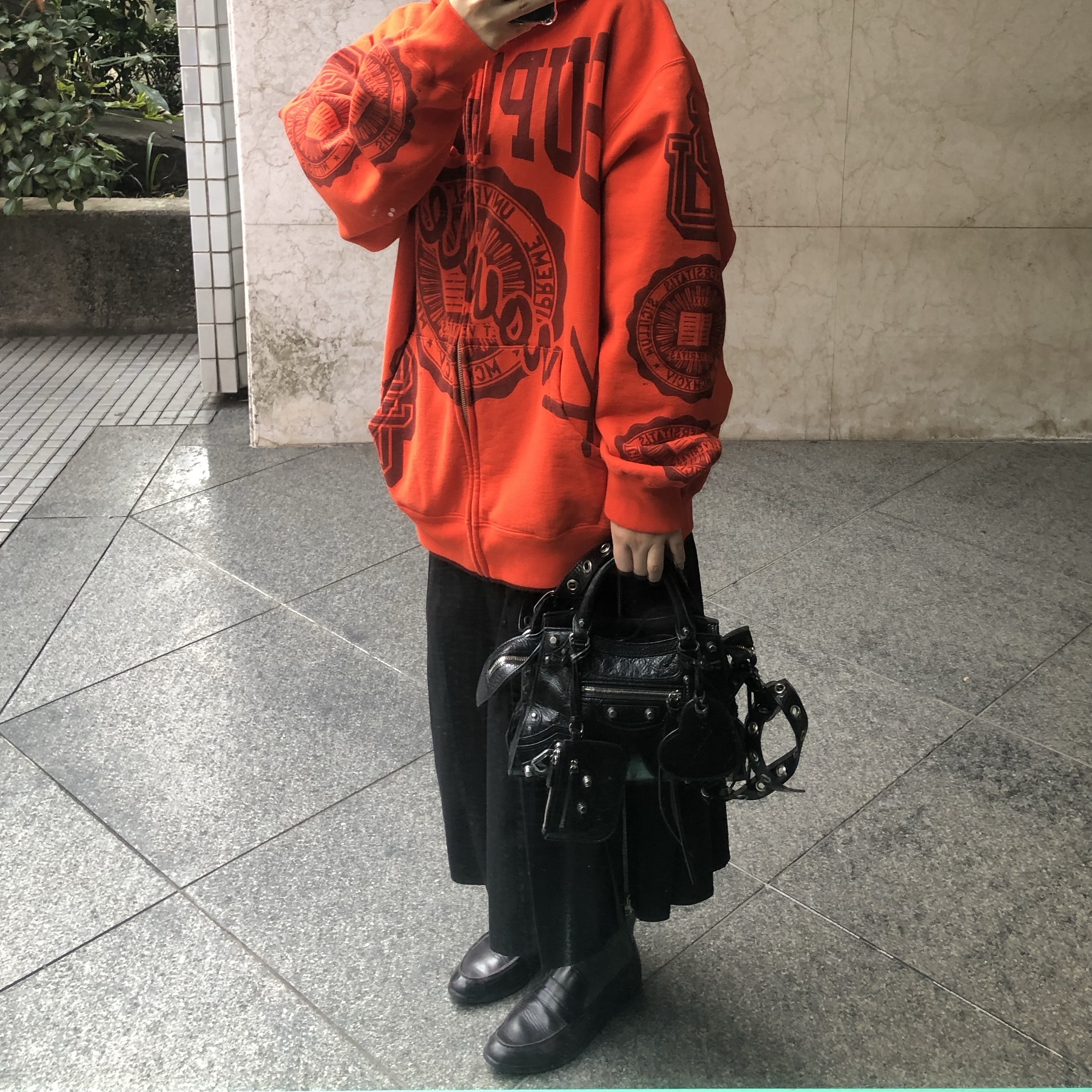 Supreme Knowledge Reigns Zip Up Hooded Sweatshirt Orange - 25FW 착용 스타일
