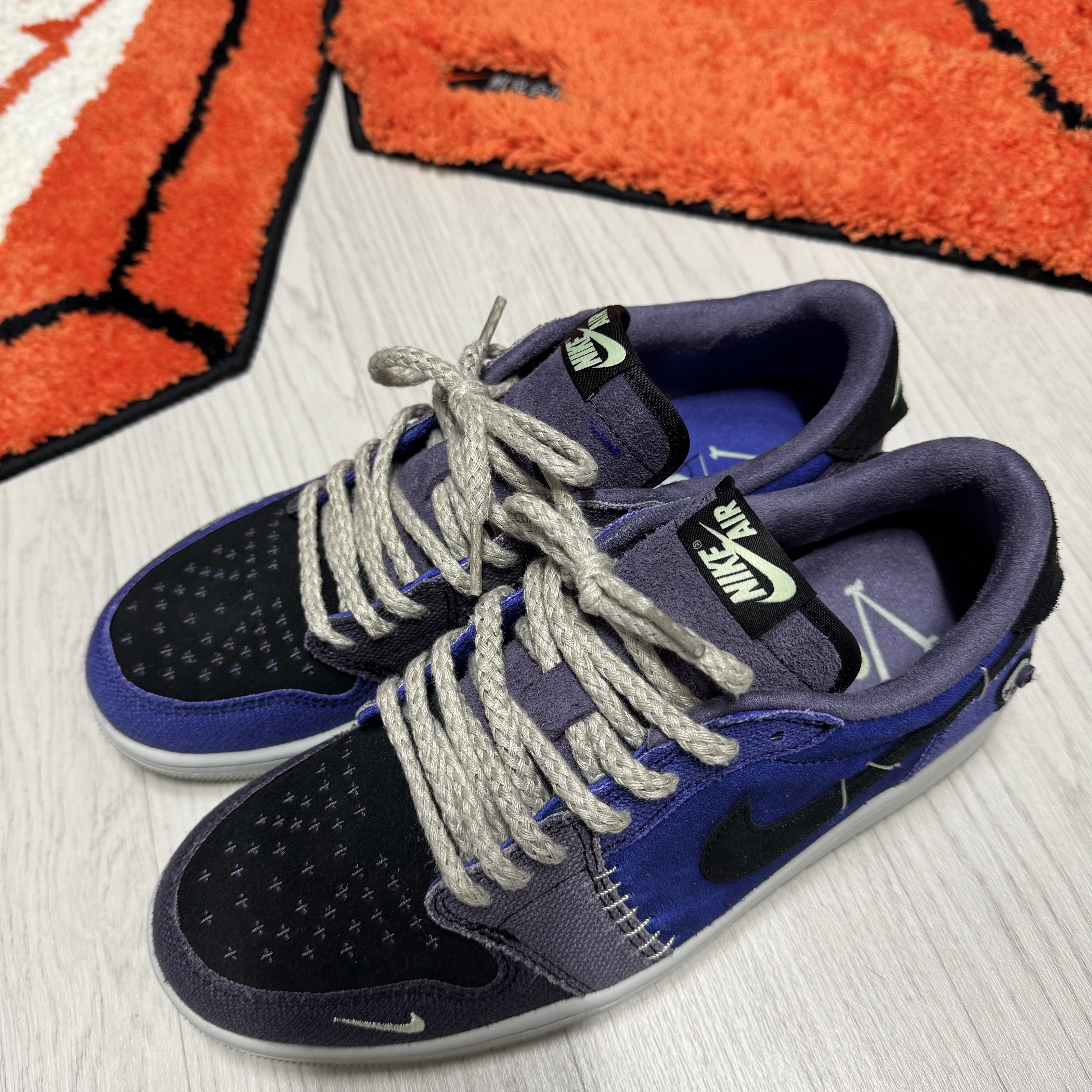 Jordan 1 x Zion Williamson Retro Low OG Regency Purple and Dark Raisin 착용 스타일 - 2