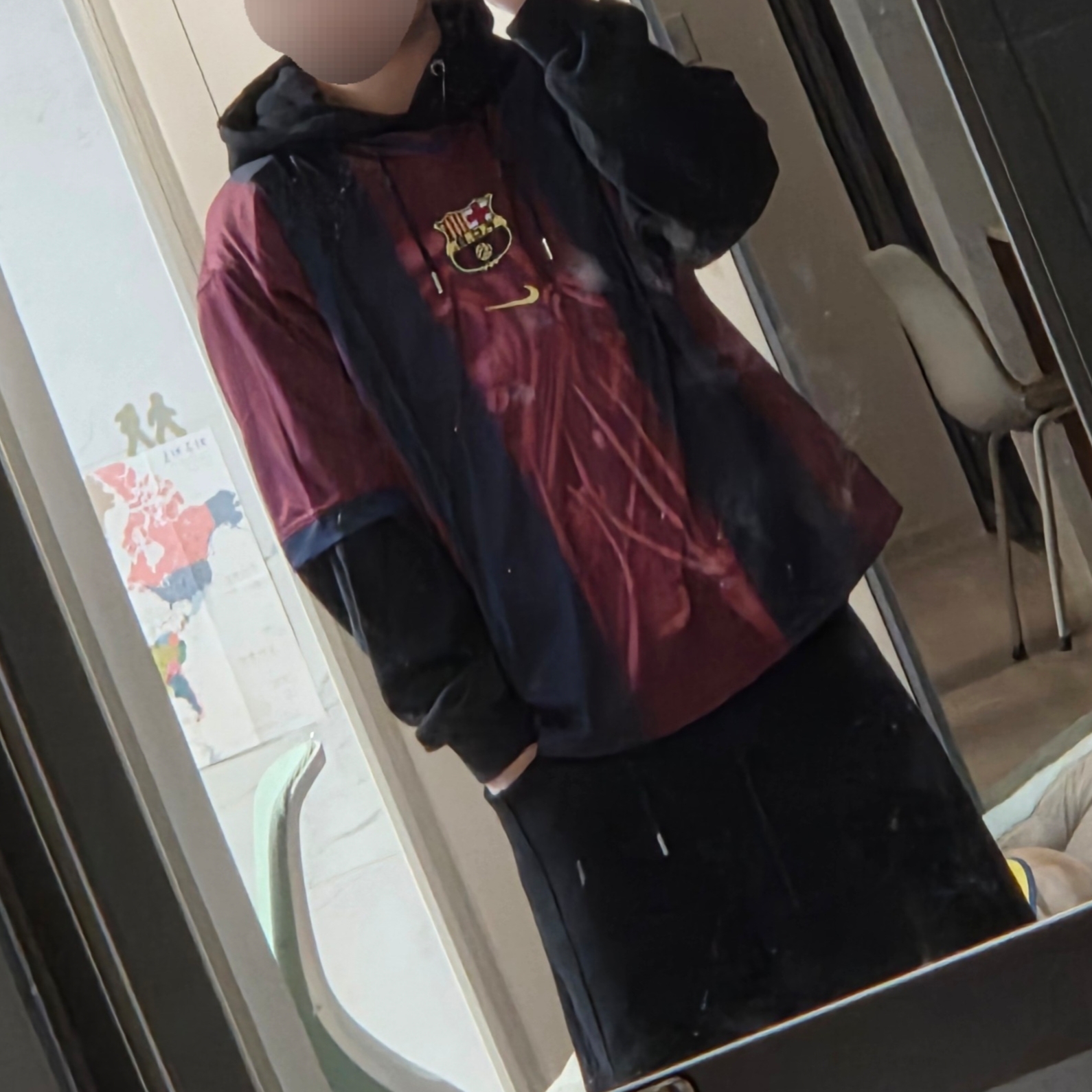 Nike FC Barcelona x Travis Scott Retro 2000/01 Home Skeleton Jersey Multicolor (Non Marking Ver.) 착용 스타일