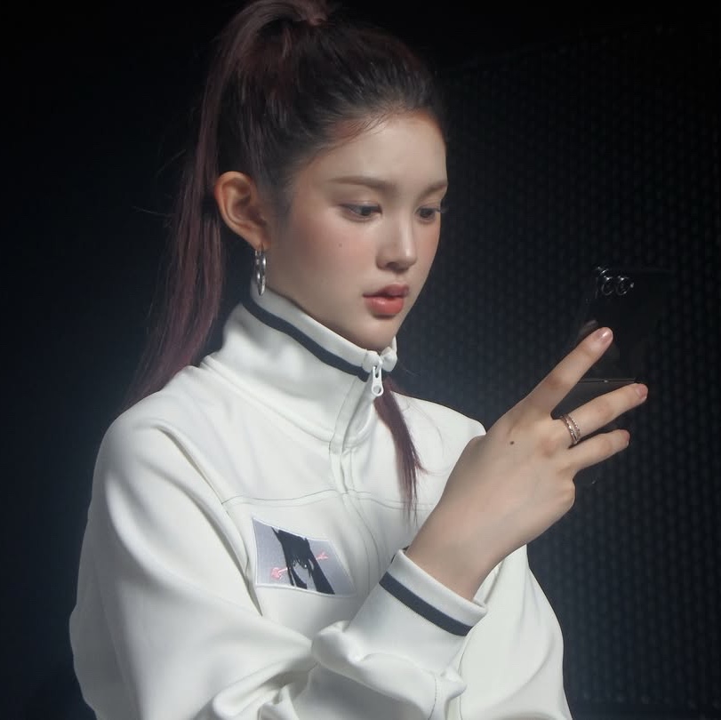 Bonnae Patch track jacket Black, Bonnae Patch track jacket White 착용 스타일 - 2
