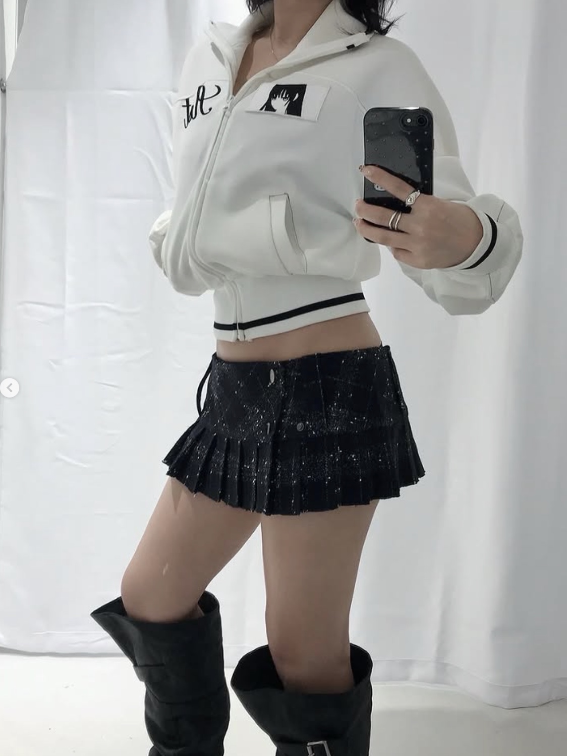 [KREAM 단독] Bonnae Patch track jacket Black, [KREAM 단독] Bonnae Patch track jacket White 착용 스타일