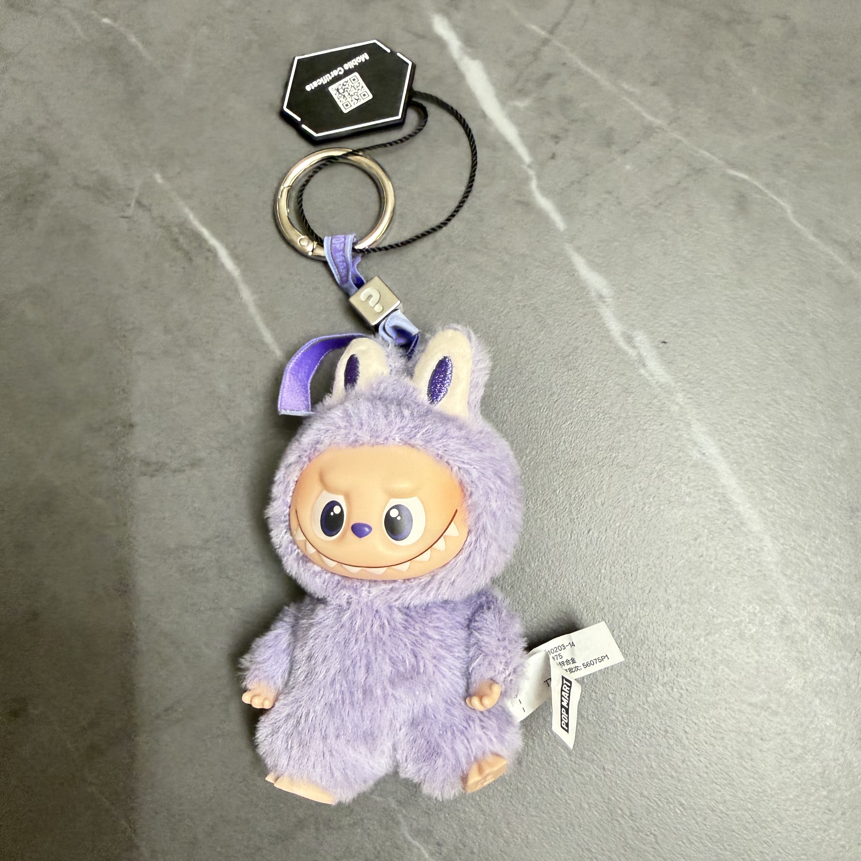 Pop Mart Labubu The Monsters Pin For Love Series Vinyl Plush Pendant (A-M) ? (Opened Case) 착용 스타일
