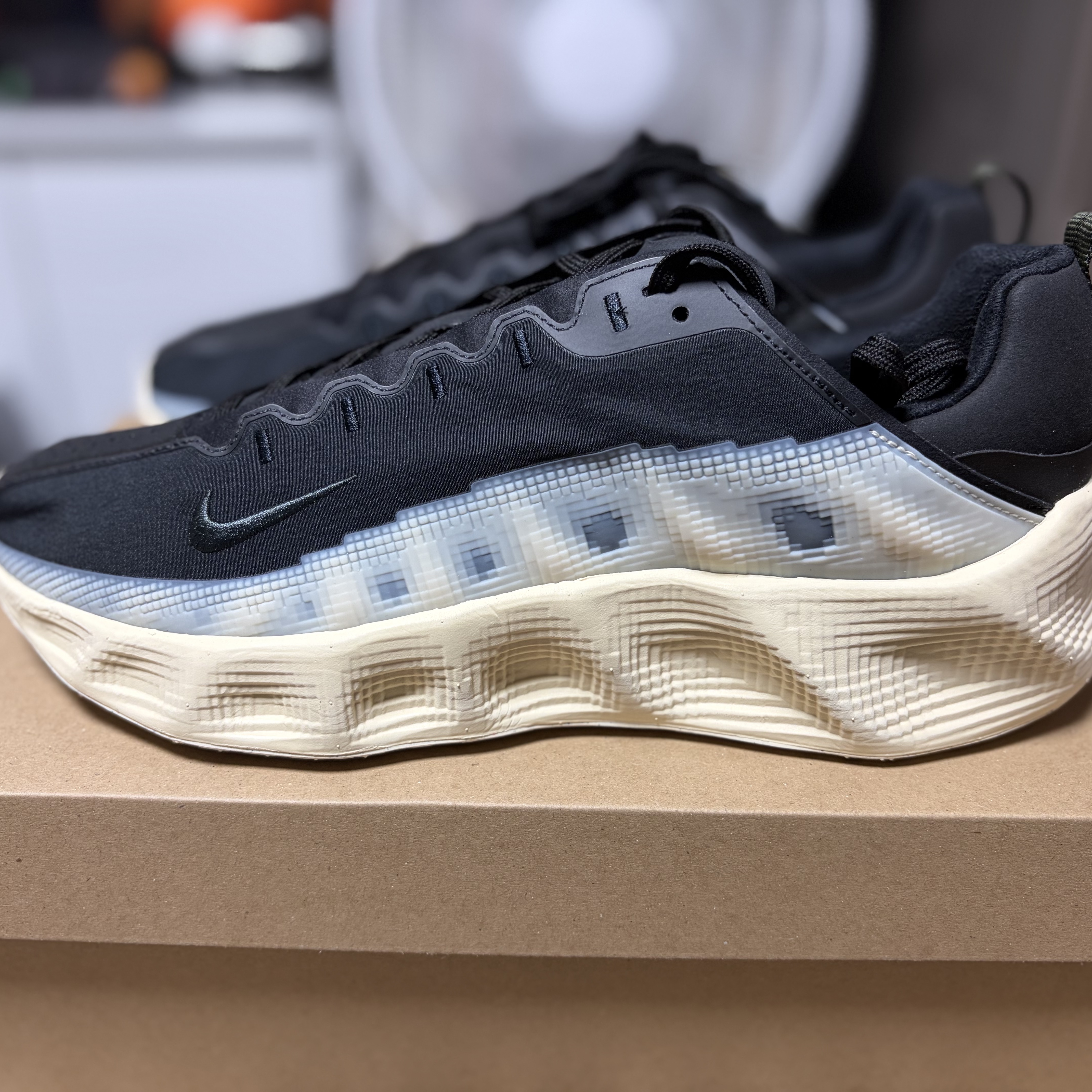 Nike Ava Rover Black Muslin 착용 스타일 - 1