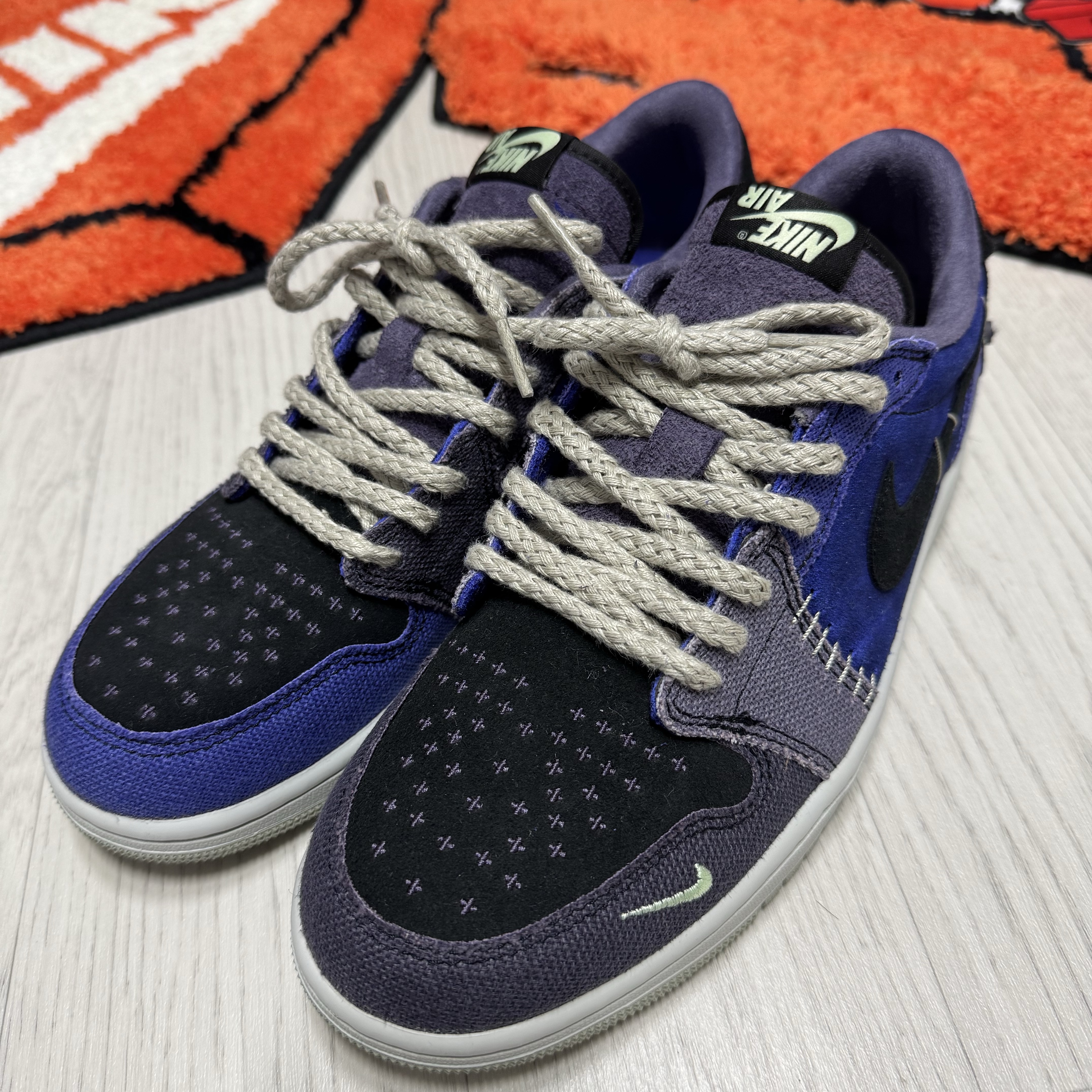 Jordan 1 x Zion Williamson Retro Low OG Regency Purple and Dark Raisin 착용 스타일 - 1