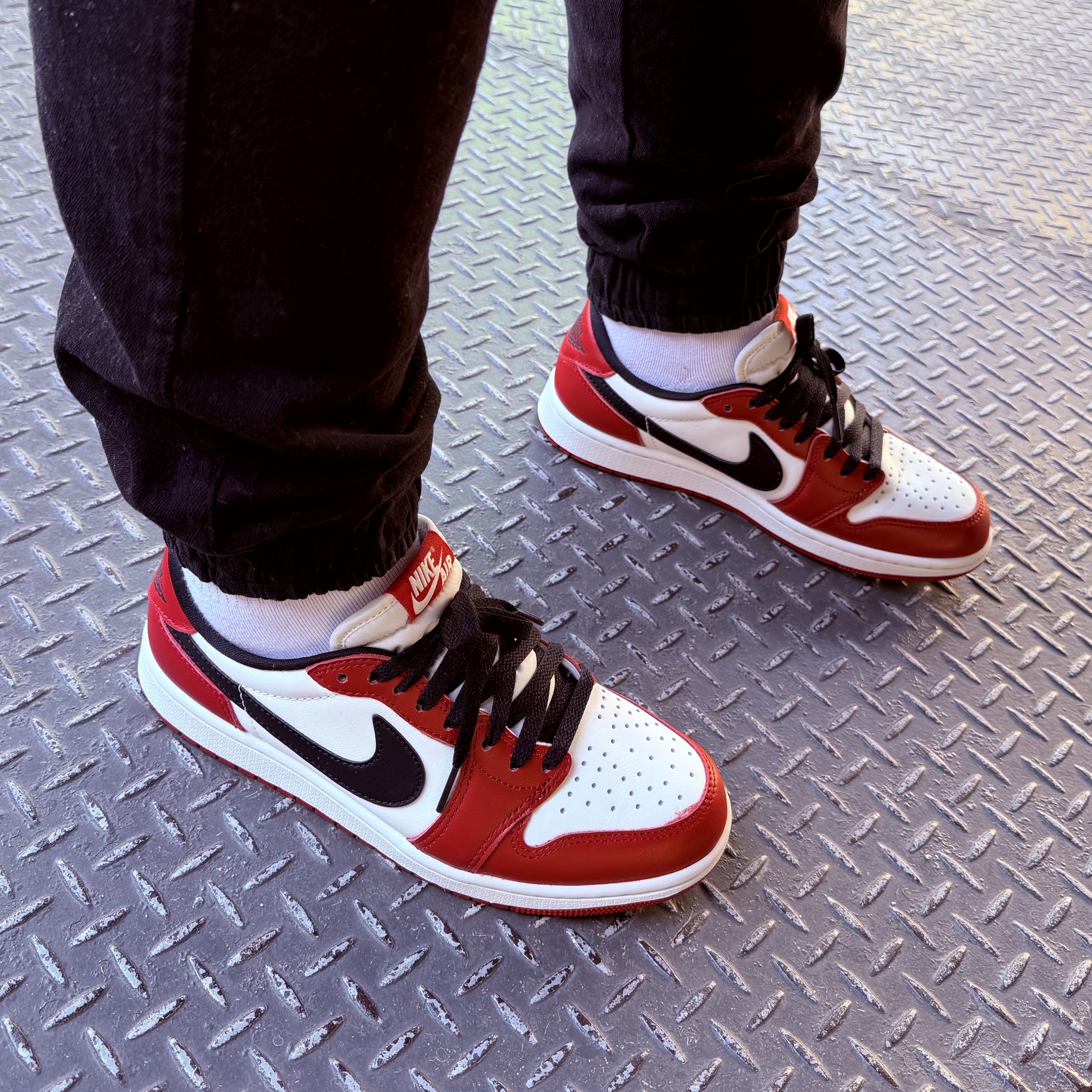 Jordan 1 Retro Low OG Chicago 착용 스타일