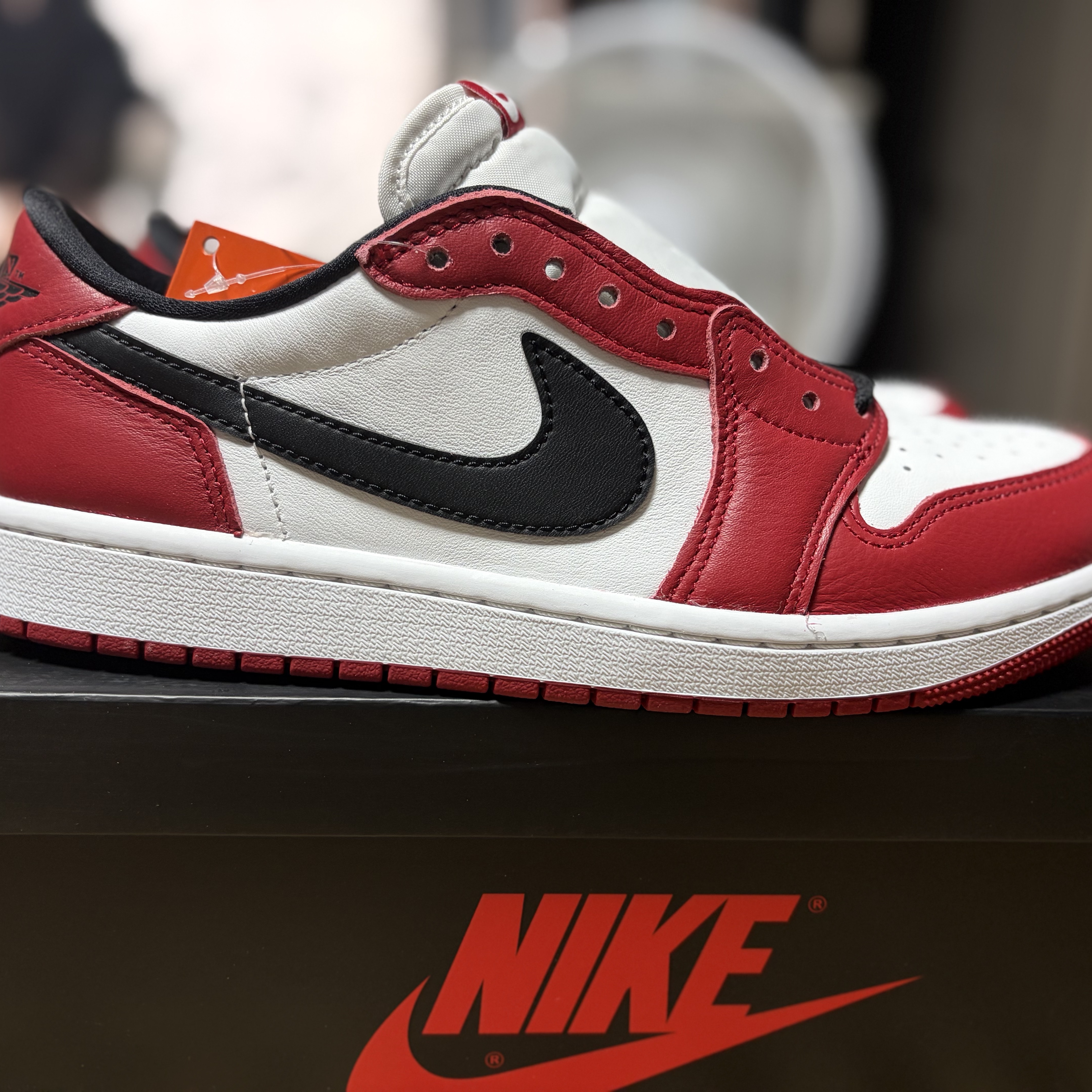 Jordan 1 Retro Low OG Chicago 착용 스타일 - 3