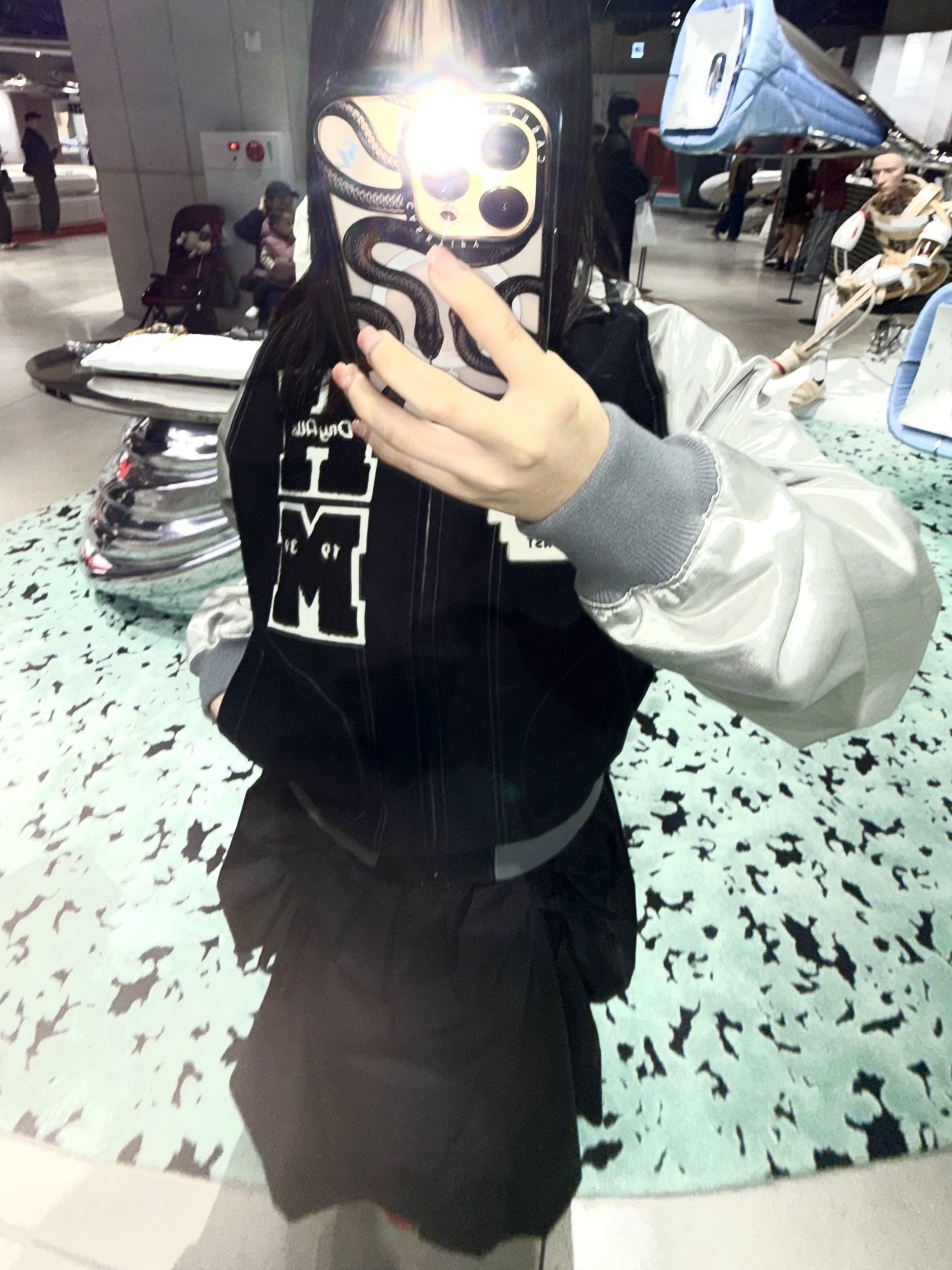 Human Made Satin Varsity Jacket Black, Balenciaga Arena Lambskin Le Cagole XS Shoulder Bag Black 착용 스타일 - 1