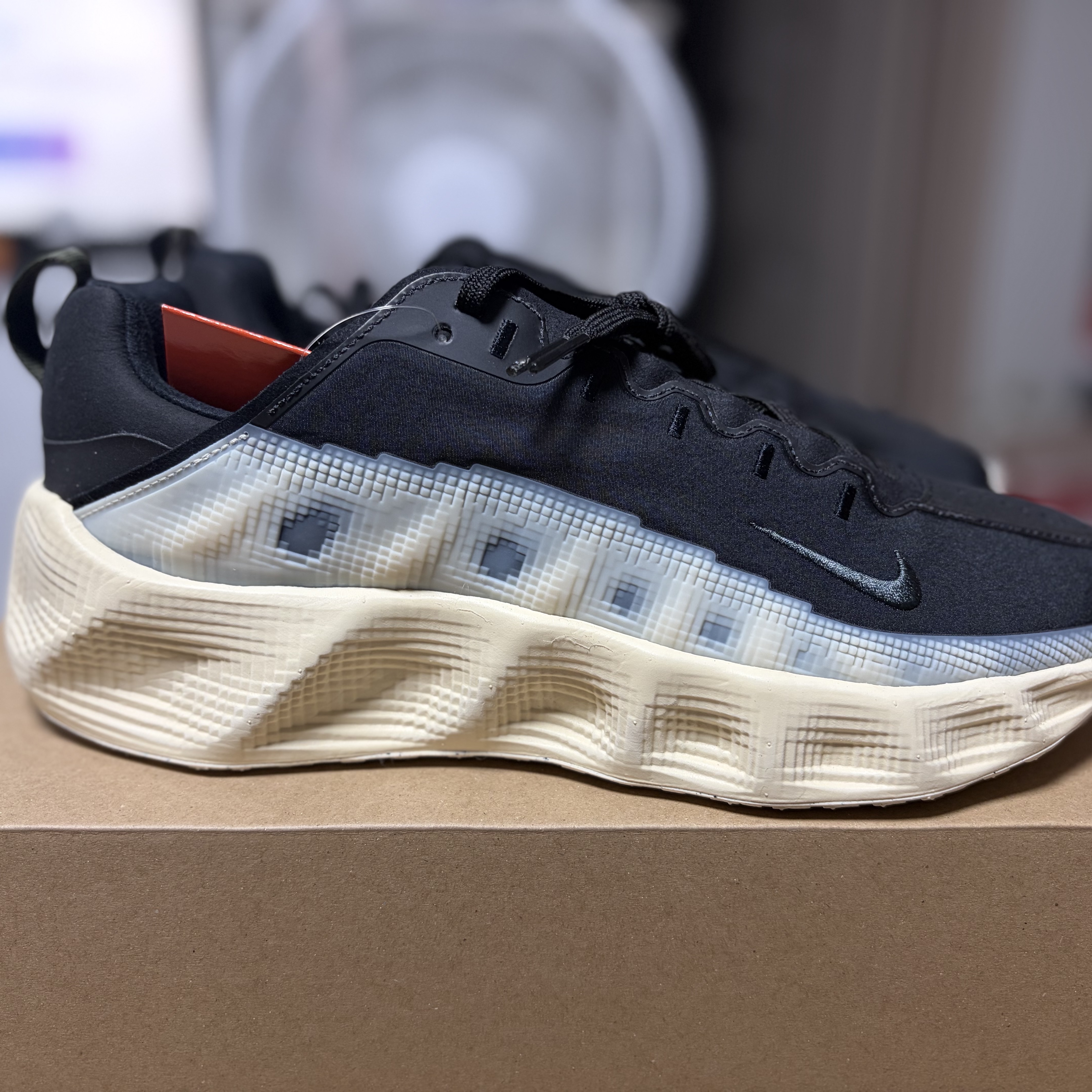 Nike Ava Rover Black Muslin 착용 스타일 - 3