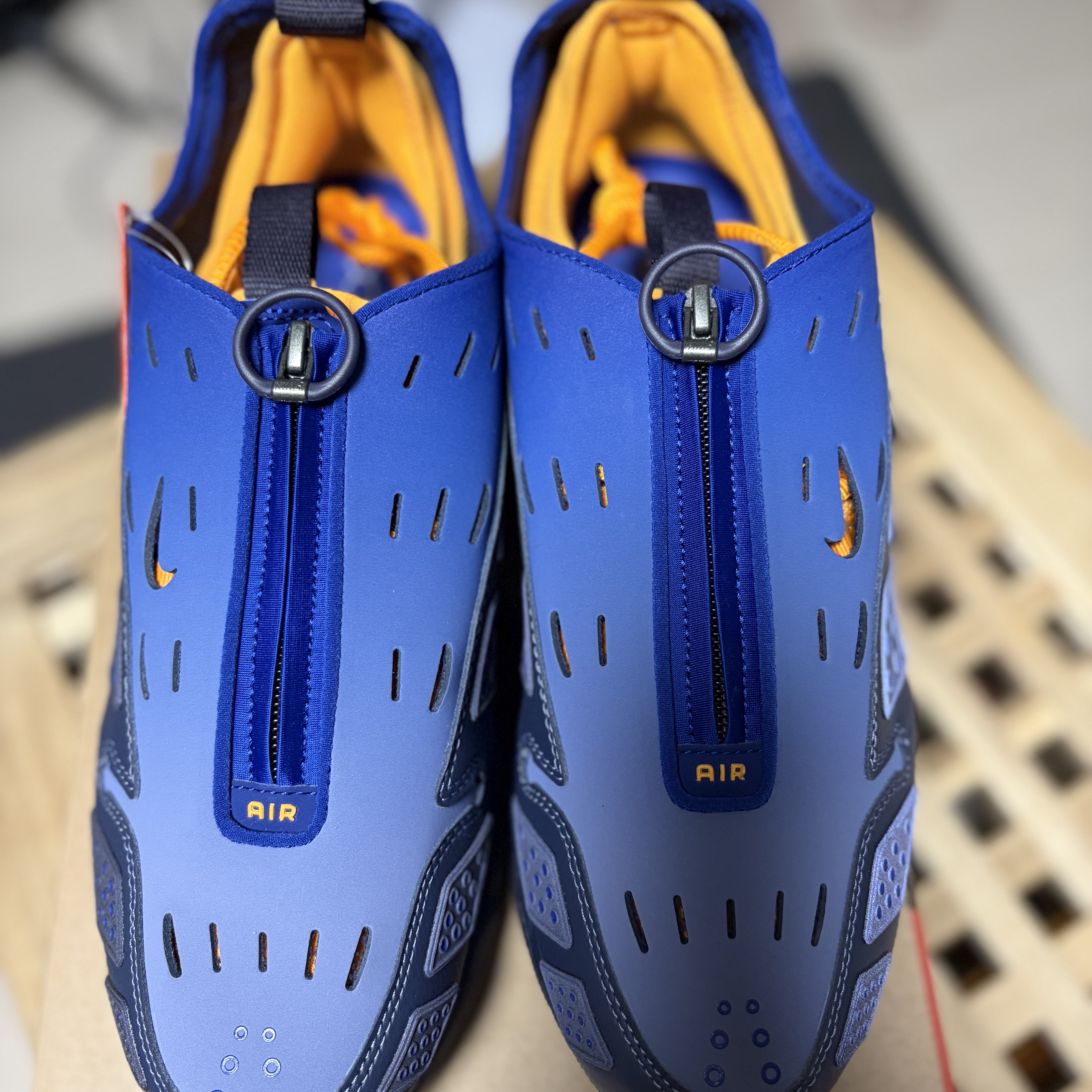 Nike Air Max SNDR SE Obsidian Deep Royal Blue 착용 스타일 - 4