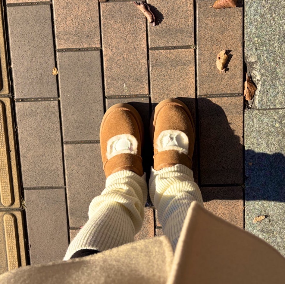 (W) UGG Bea Mary Jane Chestnut 착용 스타일