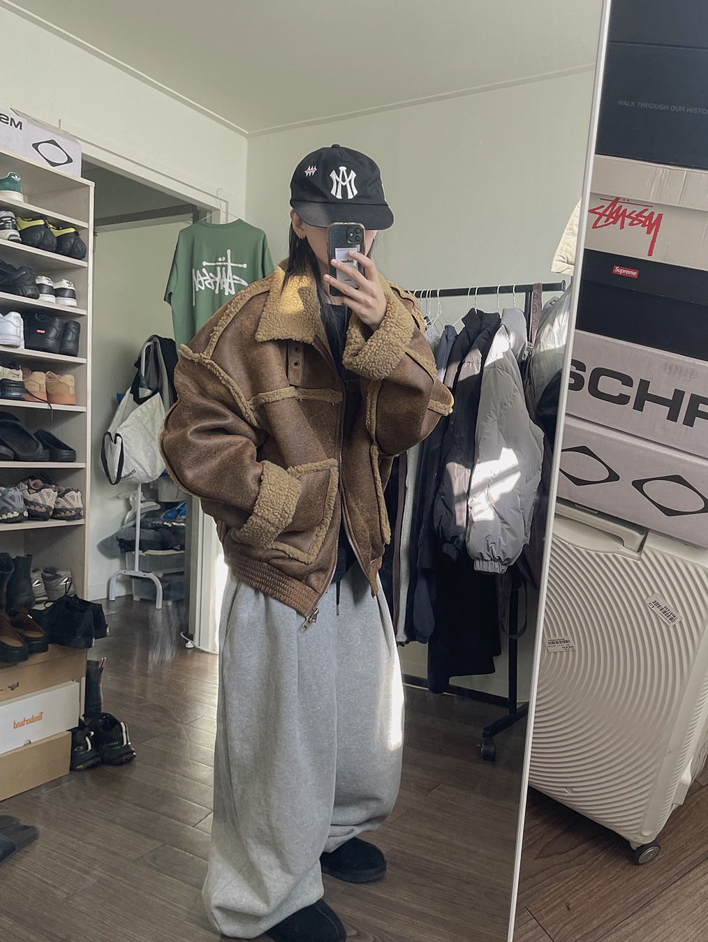 Aftermath Atm Logo Ball Cap Black, (W) UGG Tasman II Black 착용 스타일 - 2