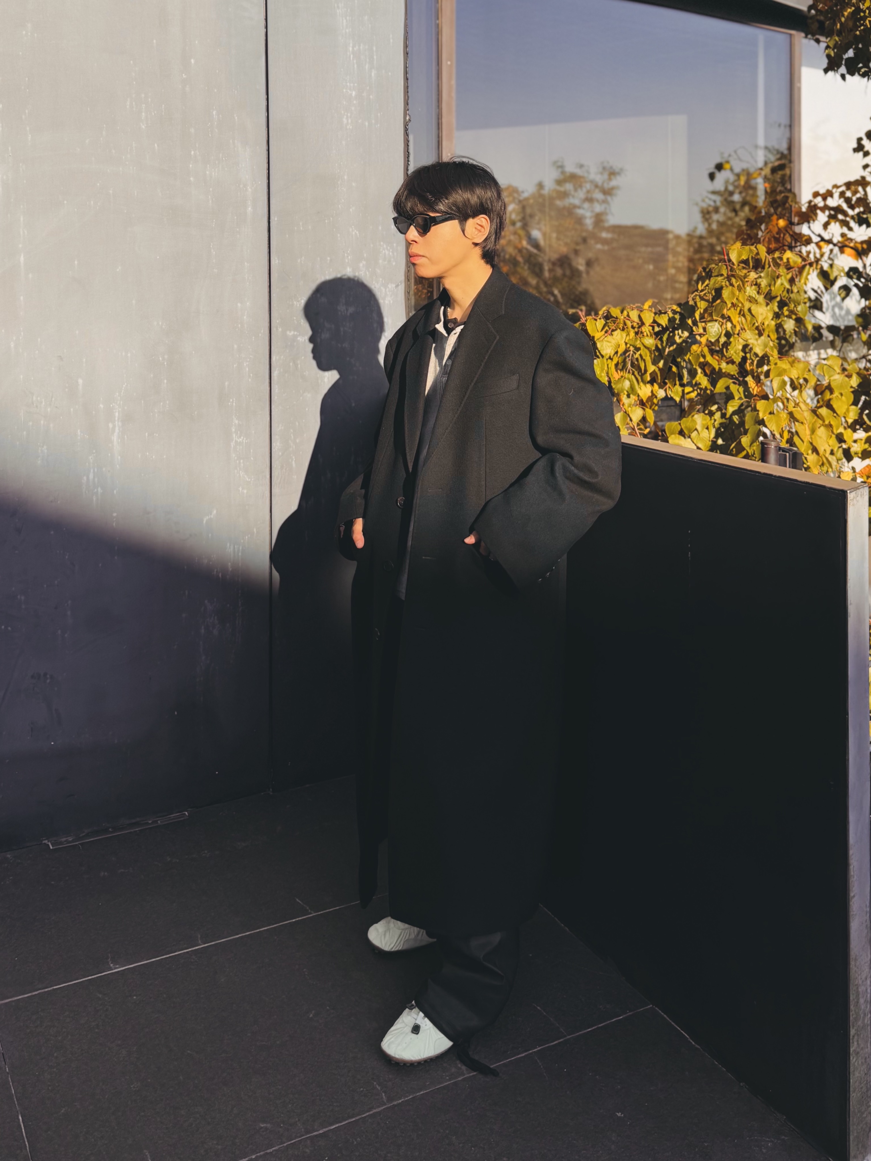 Nike x Jacquemus Moon Shoe SP Alabaster Off Noir, farfromwhat far layered work pants_black 착용 스타일 - 5
