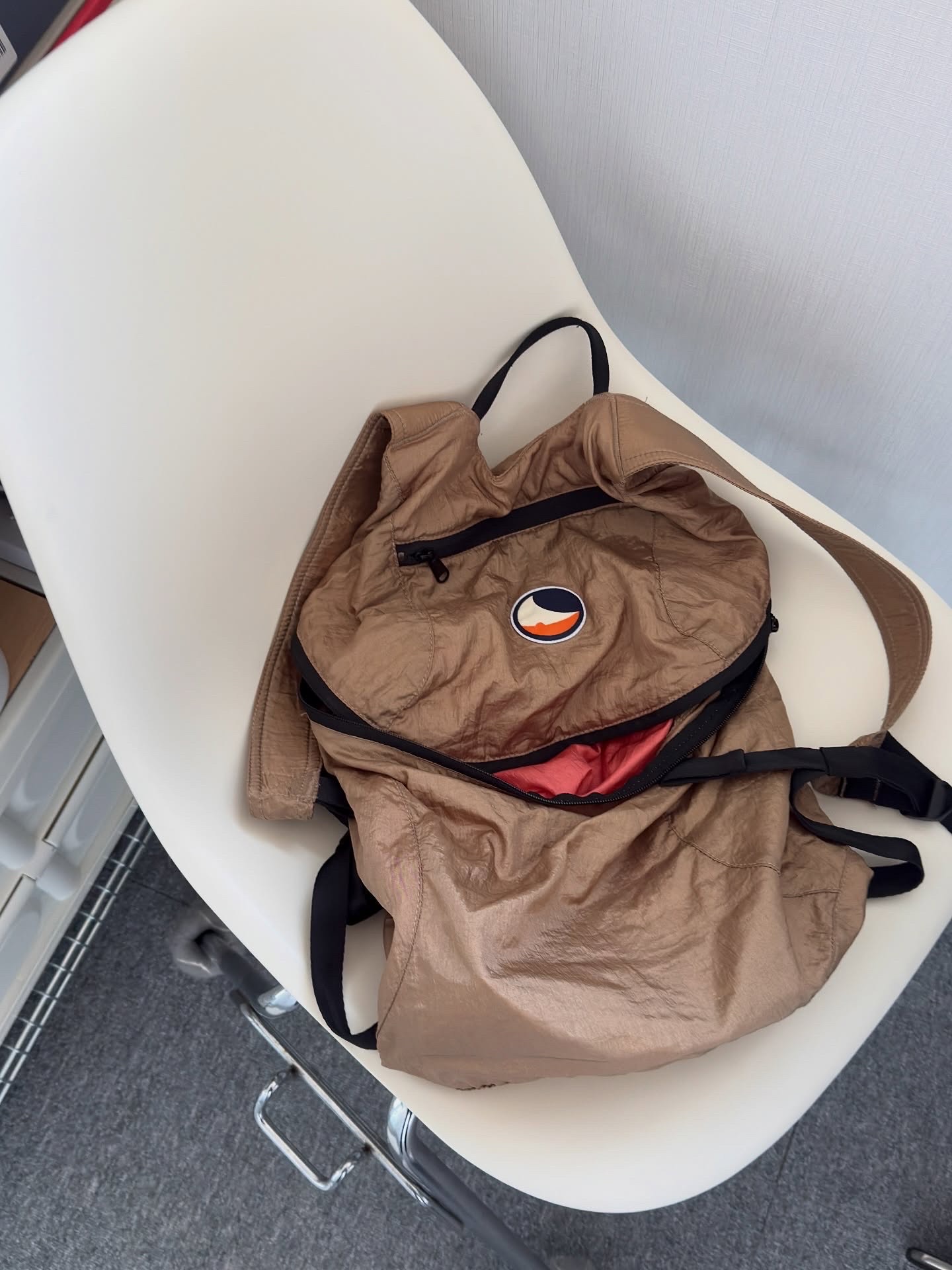 Ticket to the Moon Backpack Plus Ice Brown (25L) 착용 스타일