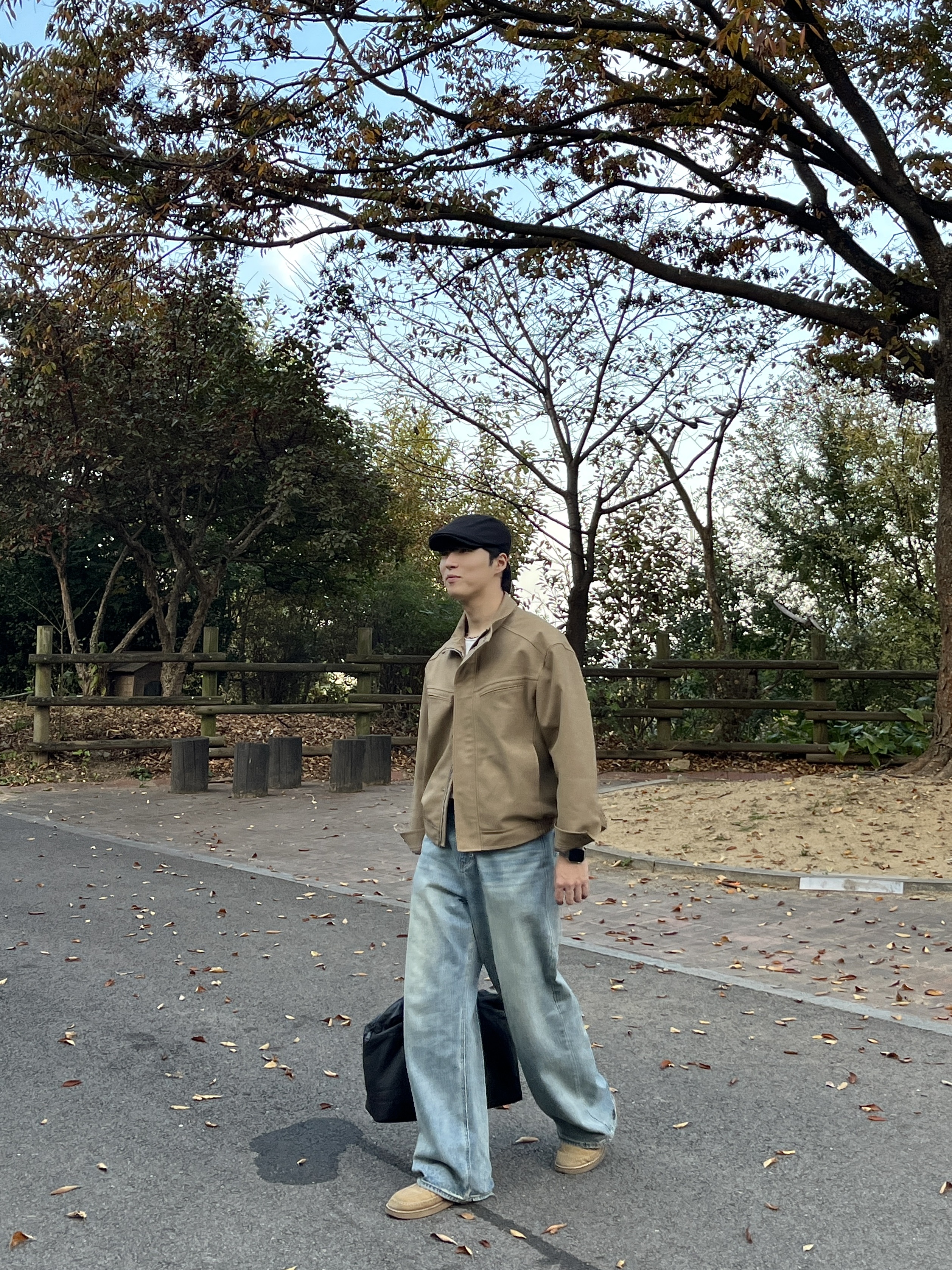 Millo Archive Lump Two Way Bag Black 착용 스타일 - 2
