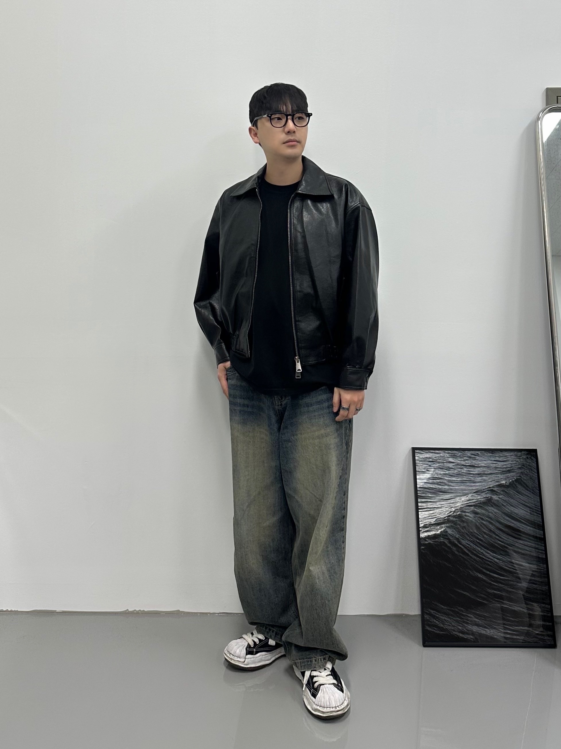 Maison Mihara Yasuhiro Peterson OG Sole Canvas Low Sneakers Black 착용 스타일 - 1
