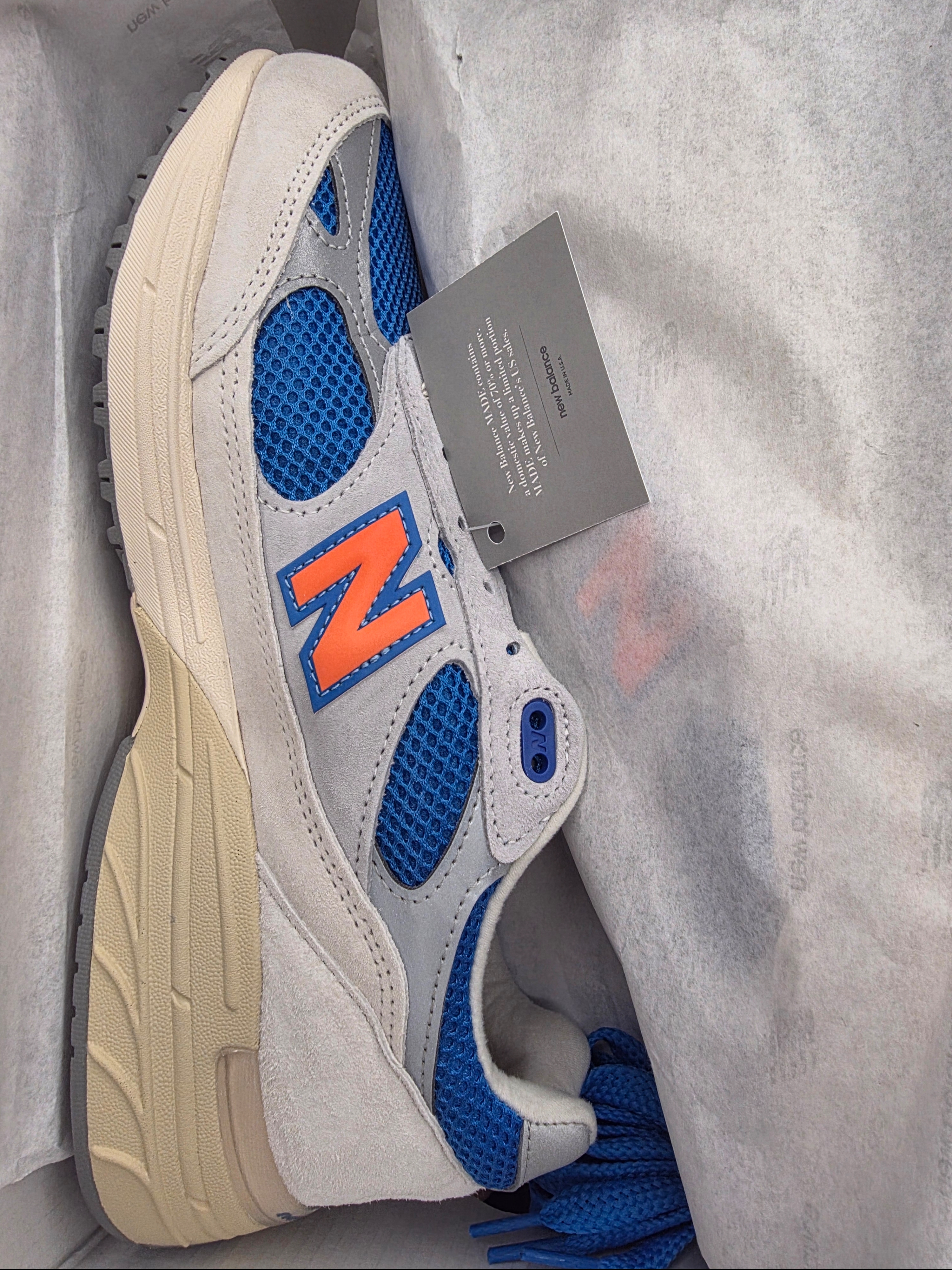 New Balance x Kith x Madison Square Garden 993 Made in USA Ancient Scroll Grey Matter 착용 스타일