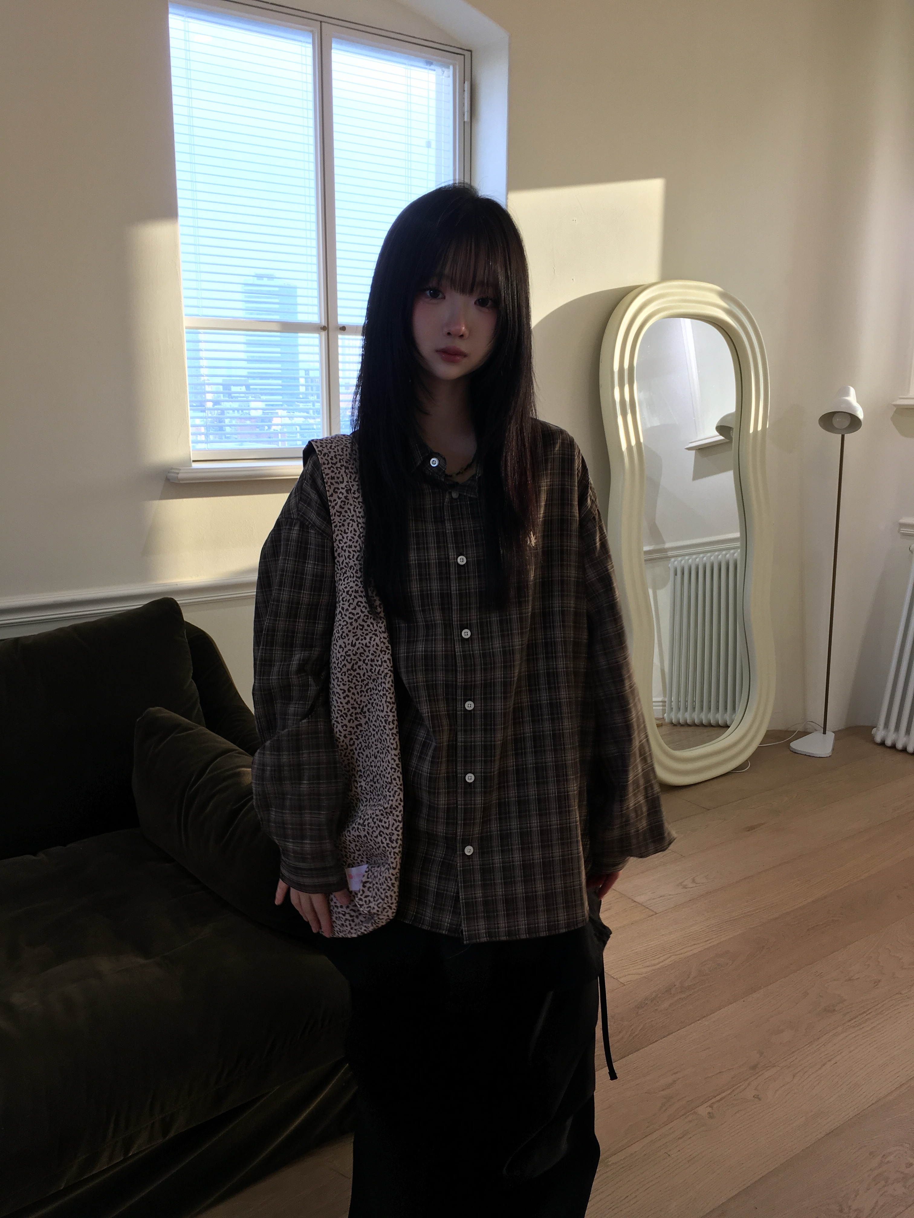 SLOW RECORD HOUSE Kane Check Shirt Brown 착용 스타일 - 5