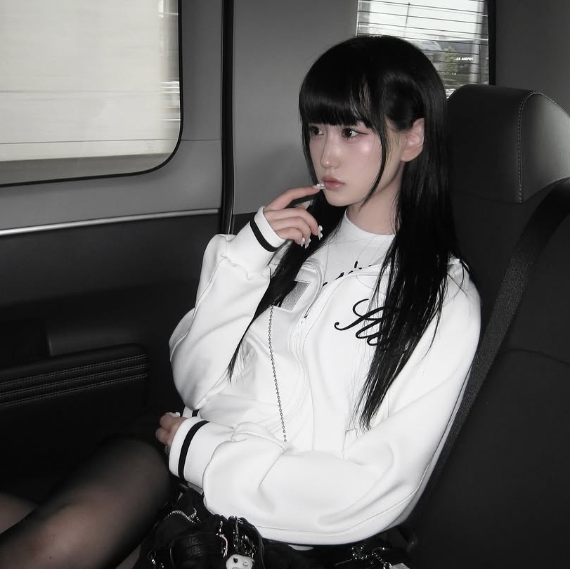 [KREAM 단독] Bonnae Patch track jacket Black, [KREAM 단독] Bonnae Patch track jacket White 착용 스타일
