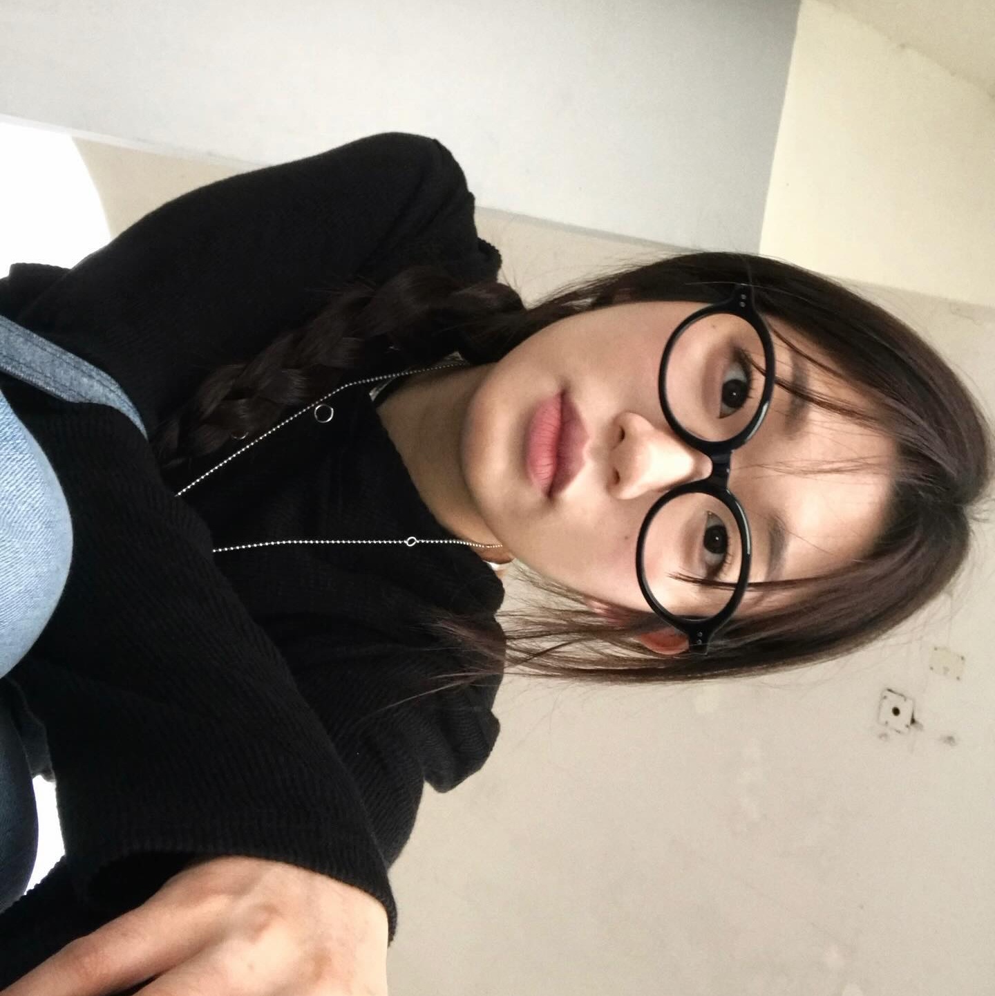 lash Molly Black 착용 스타일