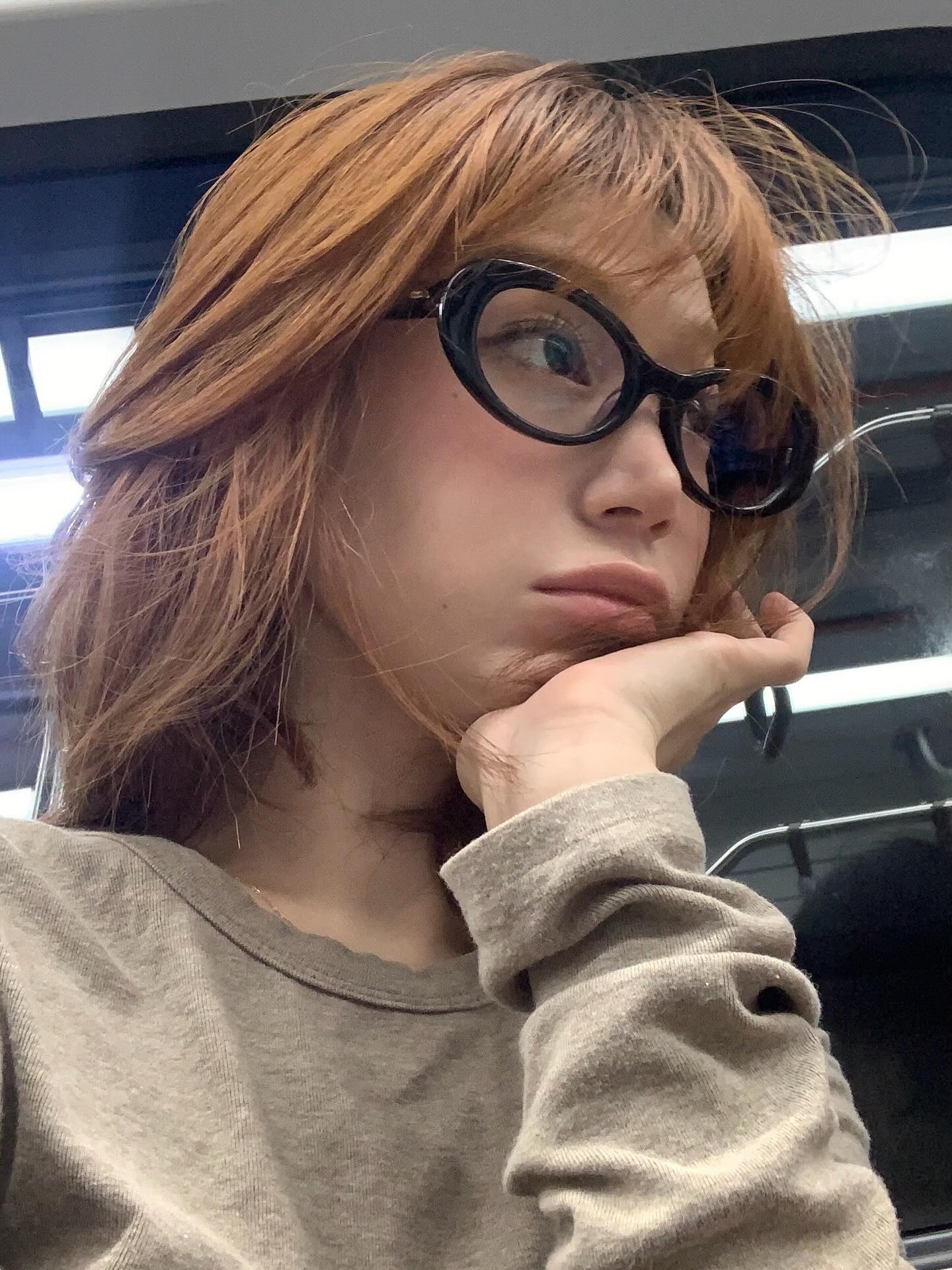 lash Nora Amber 착용 스타일