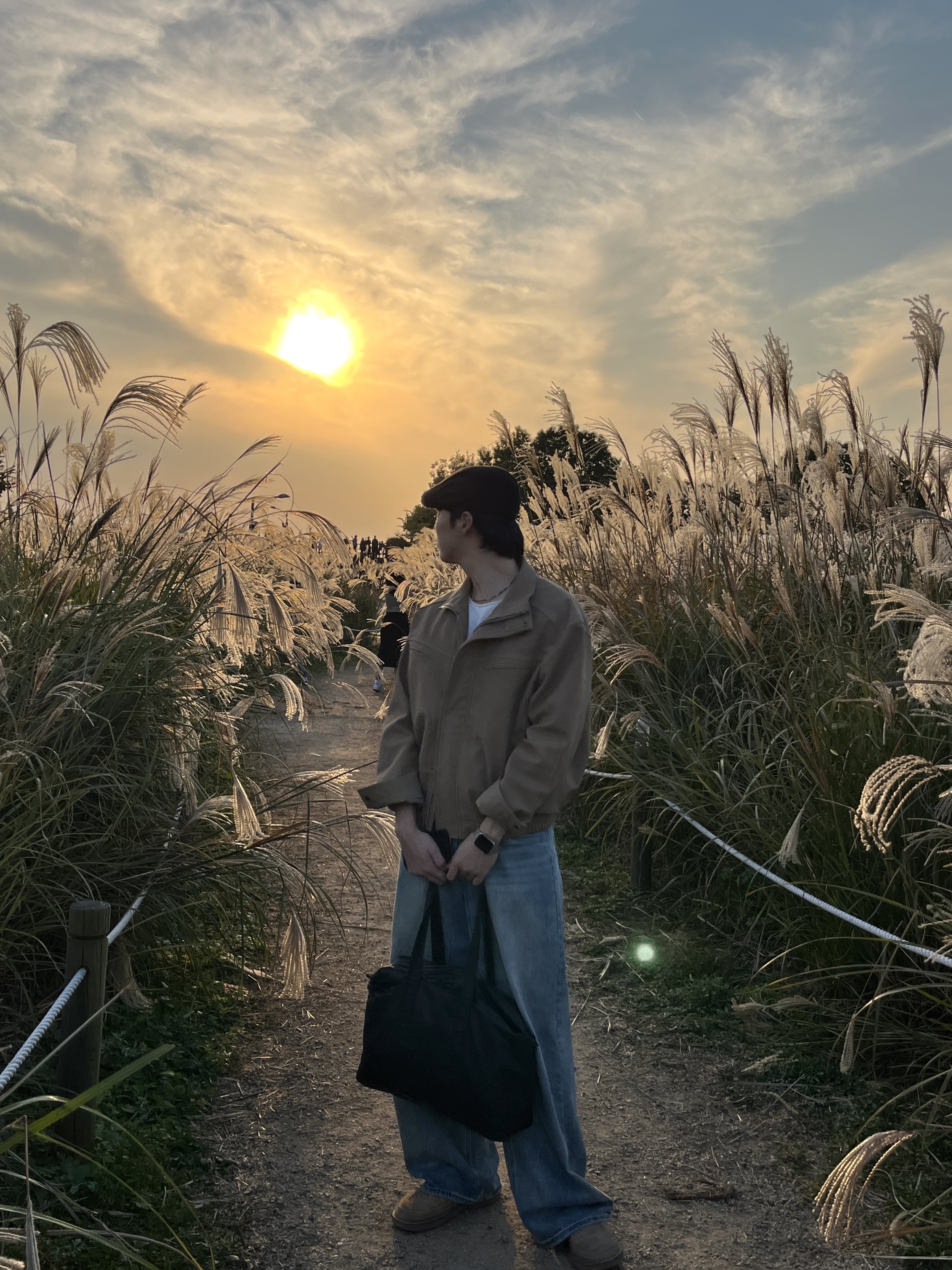Millo Archive Lump Two Way Bag Black 착용 스타일 - 3