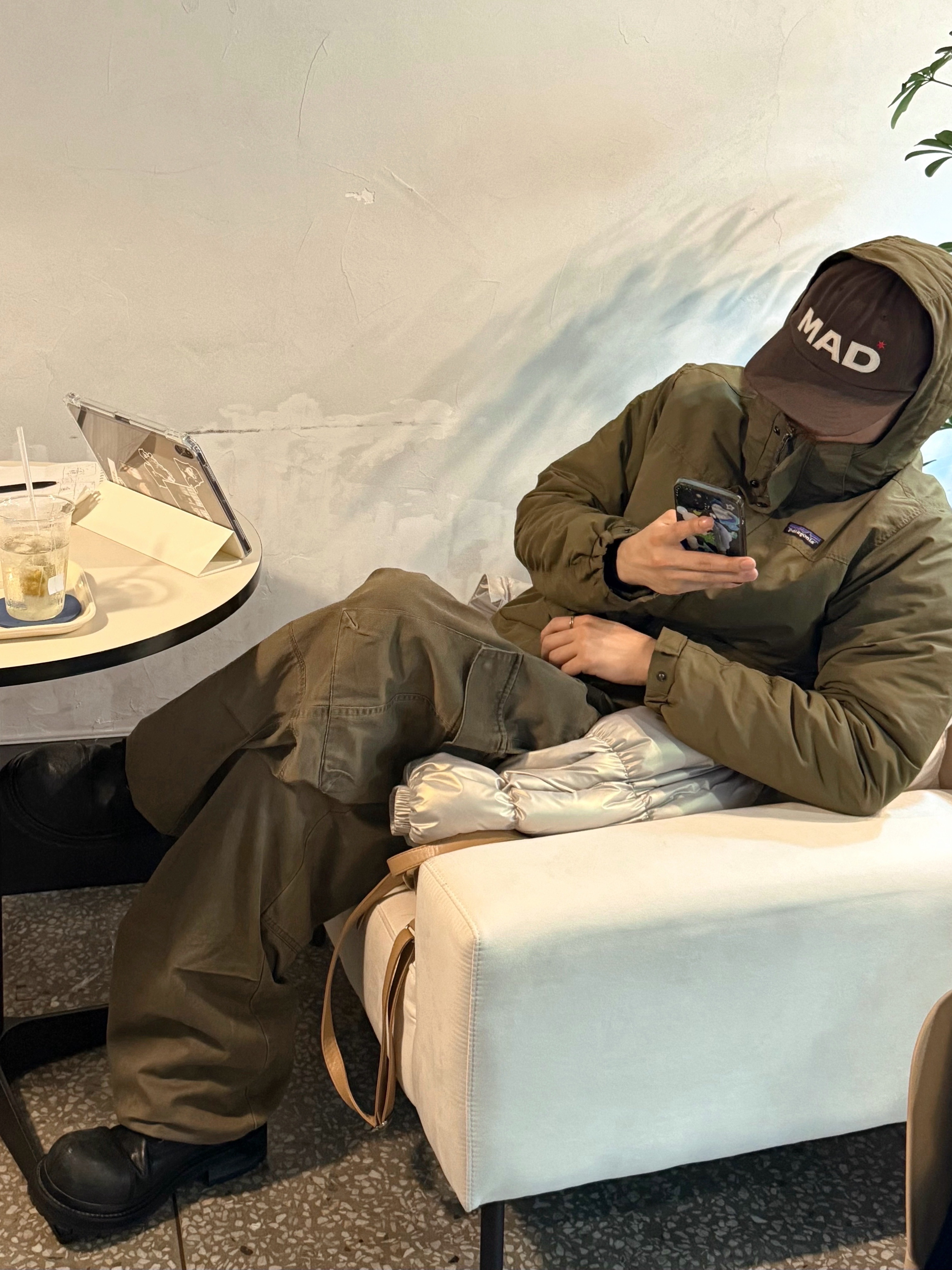 noun Washed Cargo Pants Khaki 착용 스타일 - 1