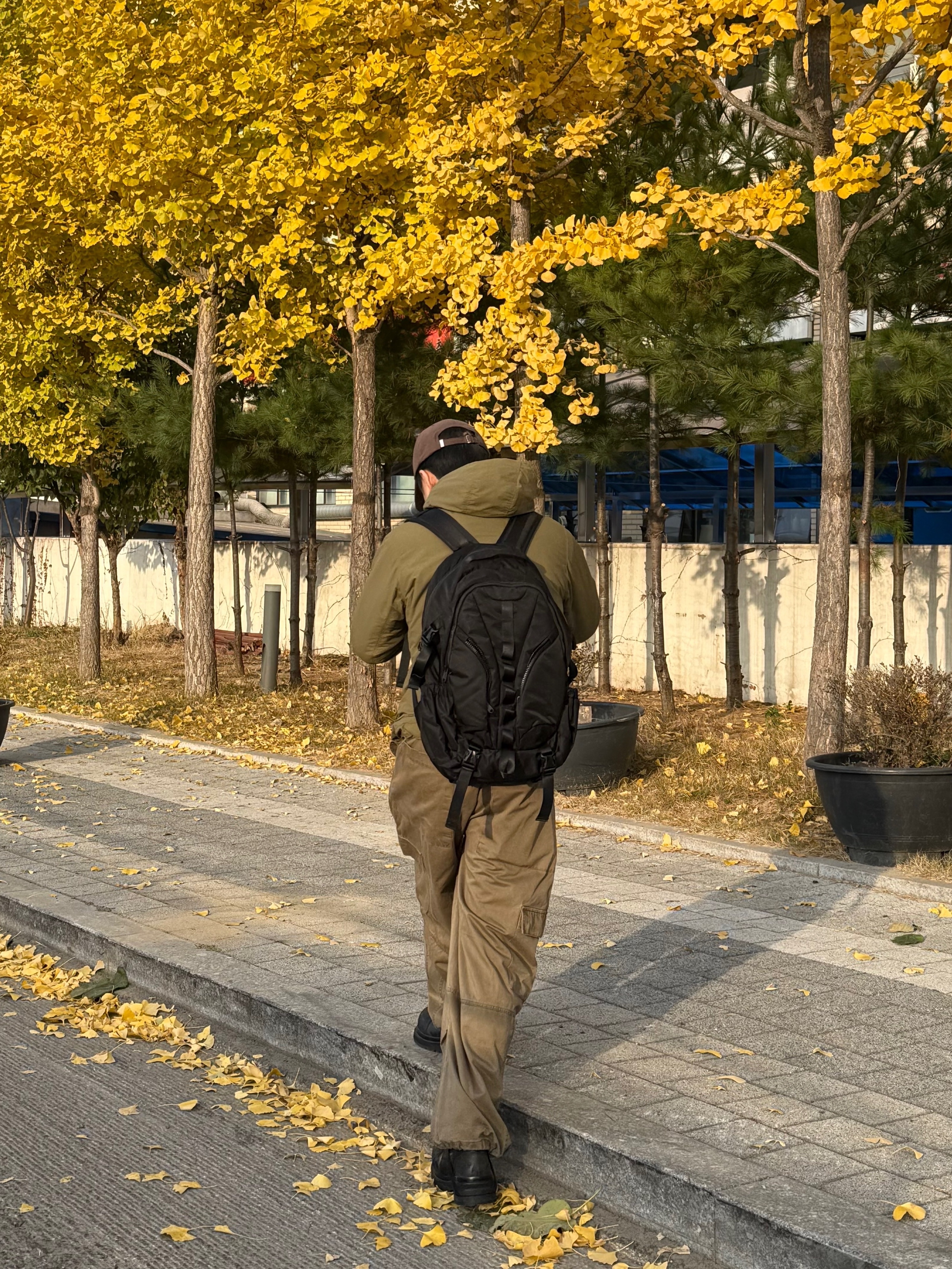 noun Washed Cargo Pants Khaki 착용 스타일 - 9